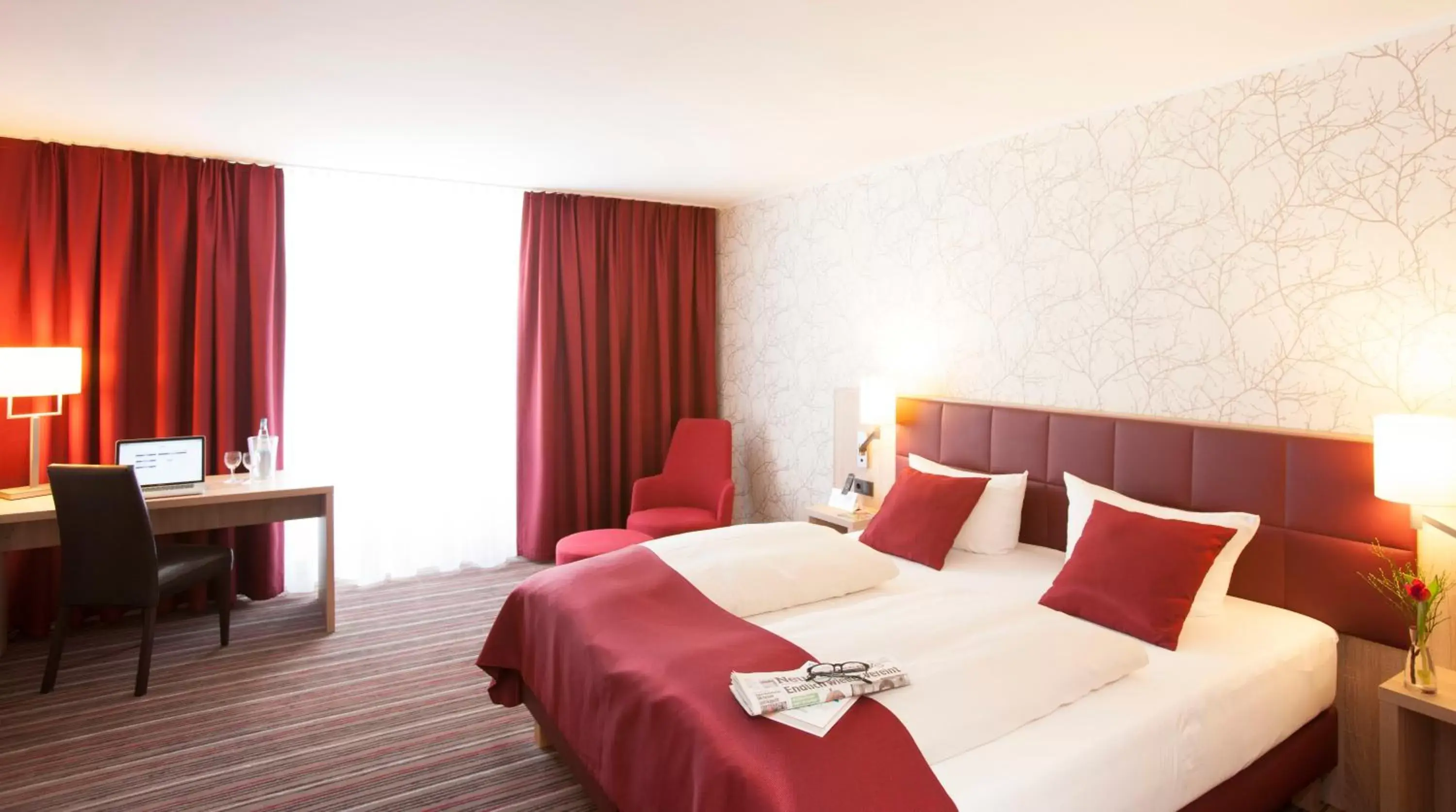 Photo of the whole room, Bed in Fora Hotel Hannover