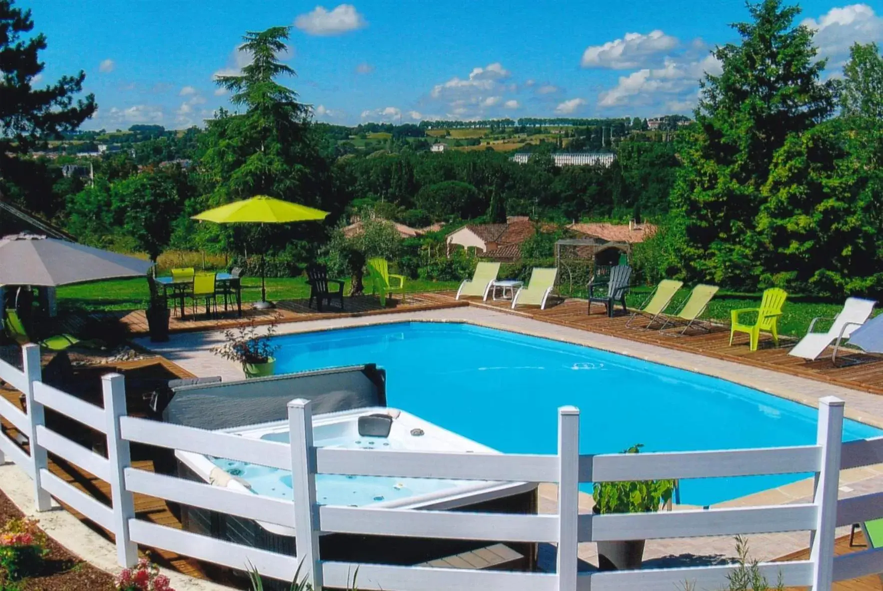 Balcony/Terrace, Pool View in chambre d'hotes a nérac