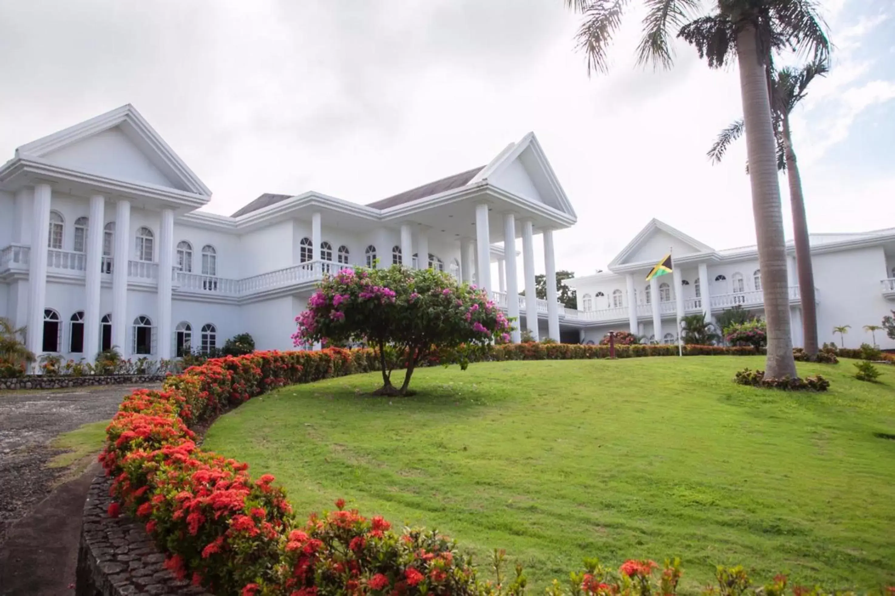 Facade/entrance, Property Building in Jamaica Palace Hotel