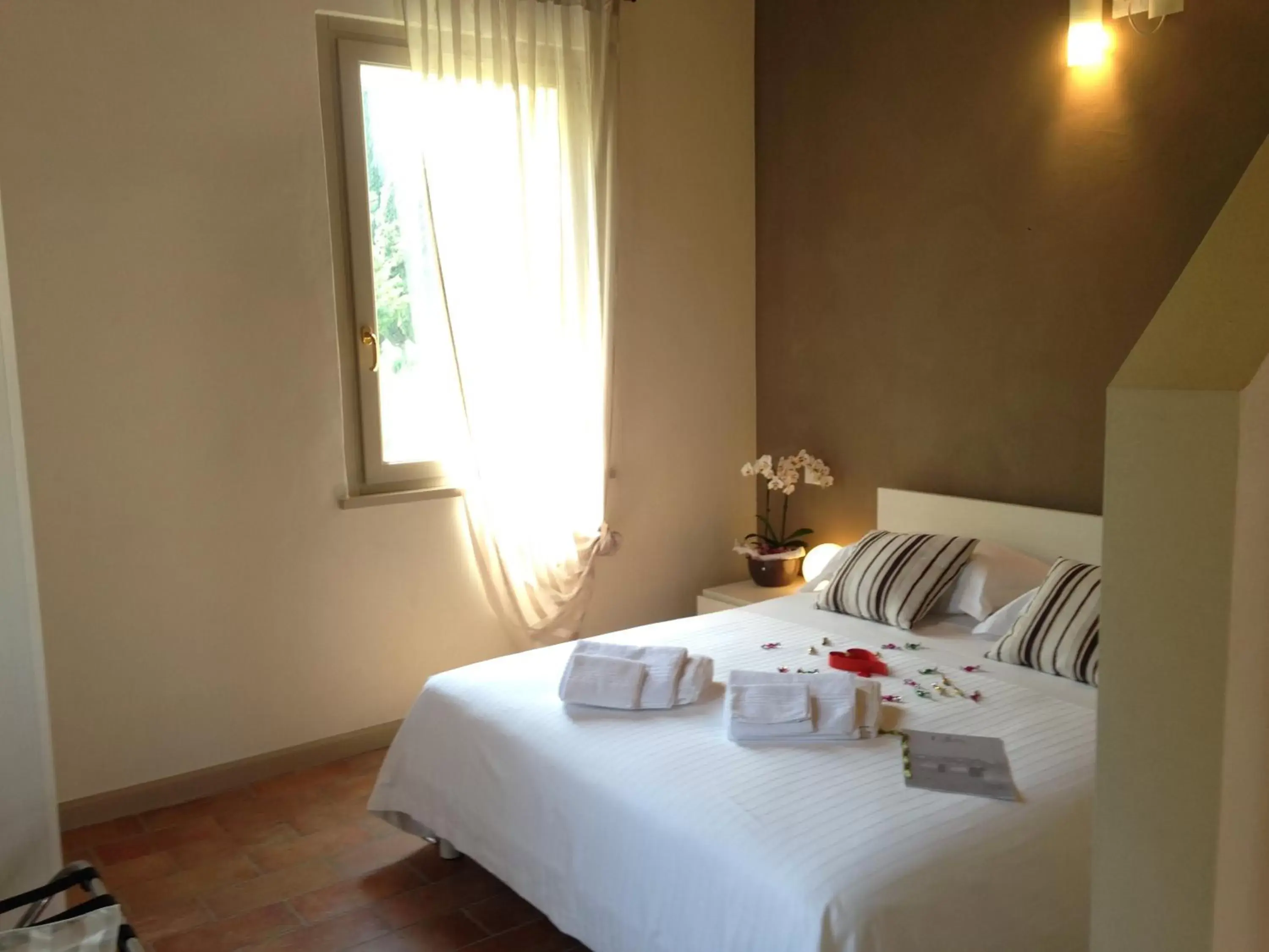 Photo of the whole room, Bed in L'Isolo b&b e case vacanza