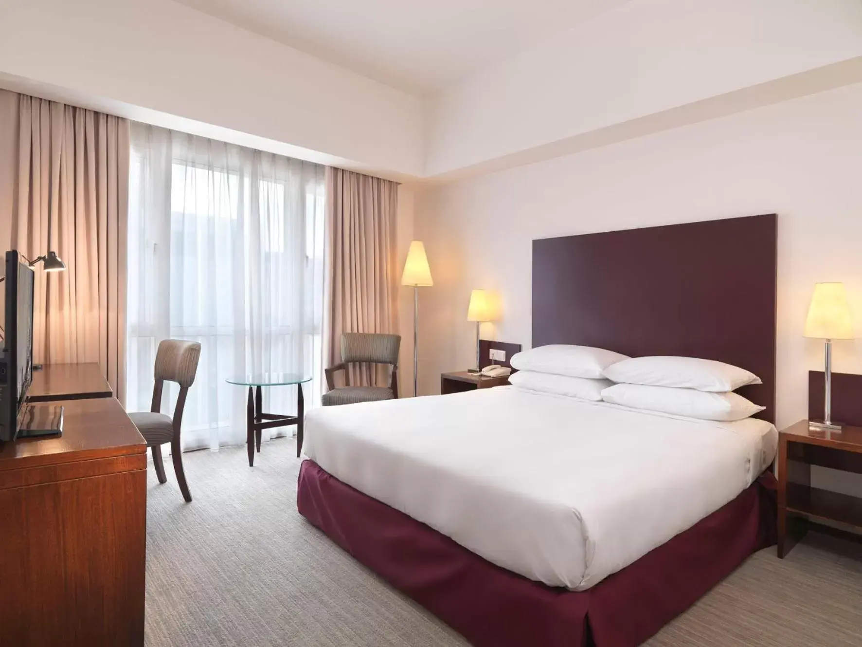 Bed in Hotel Capitol Kuala Lumpur