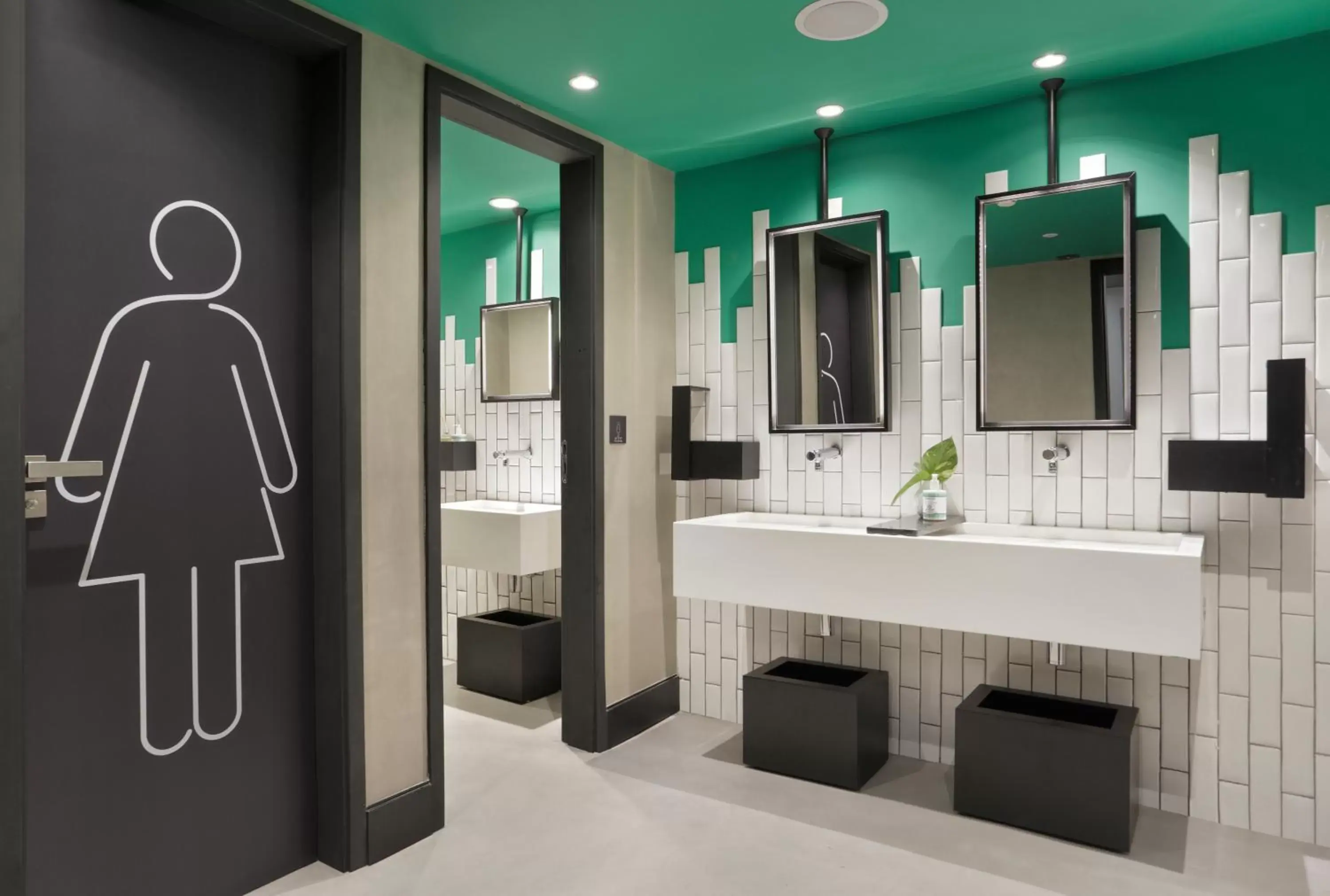 Bathroom in Yoo2 Rio de Janeiro by Intercity