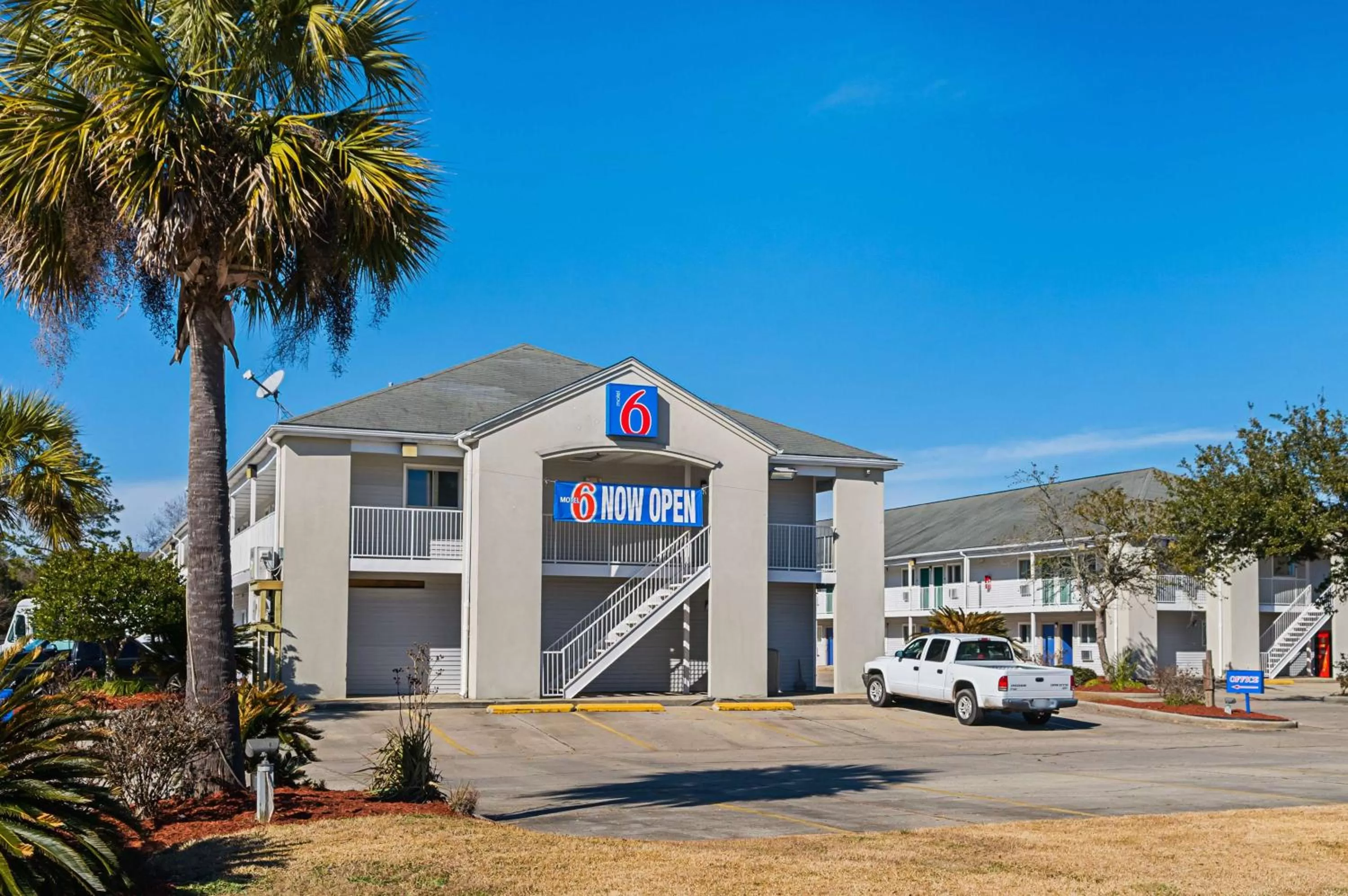 Property building in Motel 6-Bay Saint Louis, MS