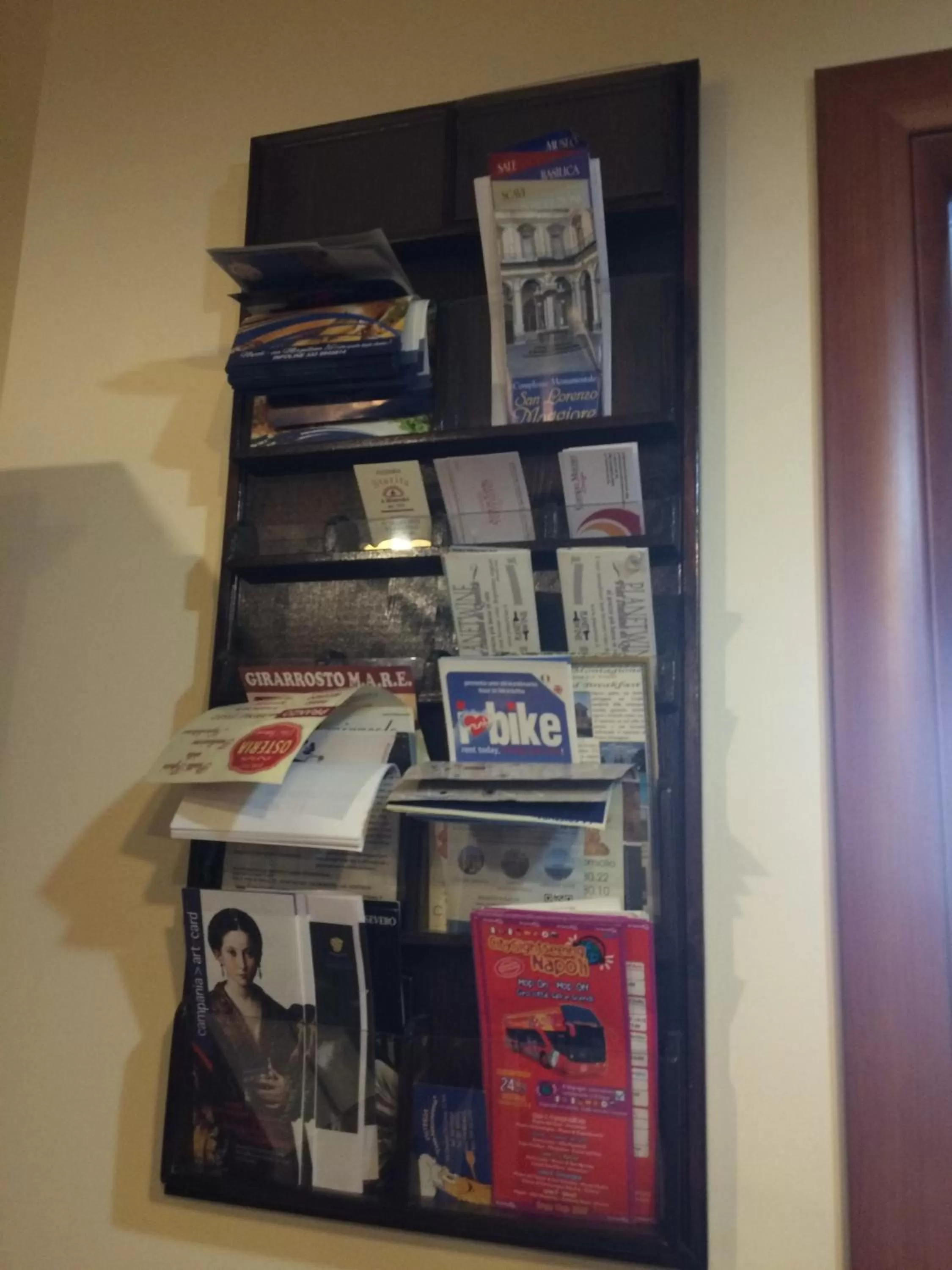 Decorative detail in B&B Casamiranapoli