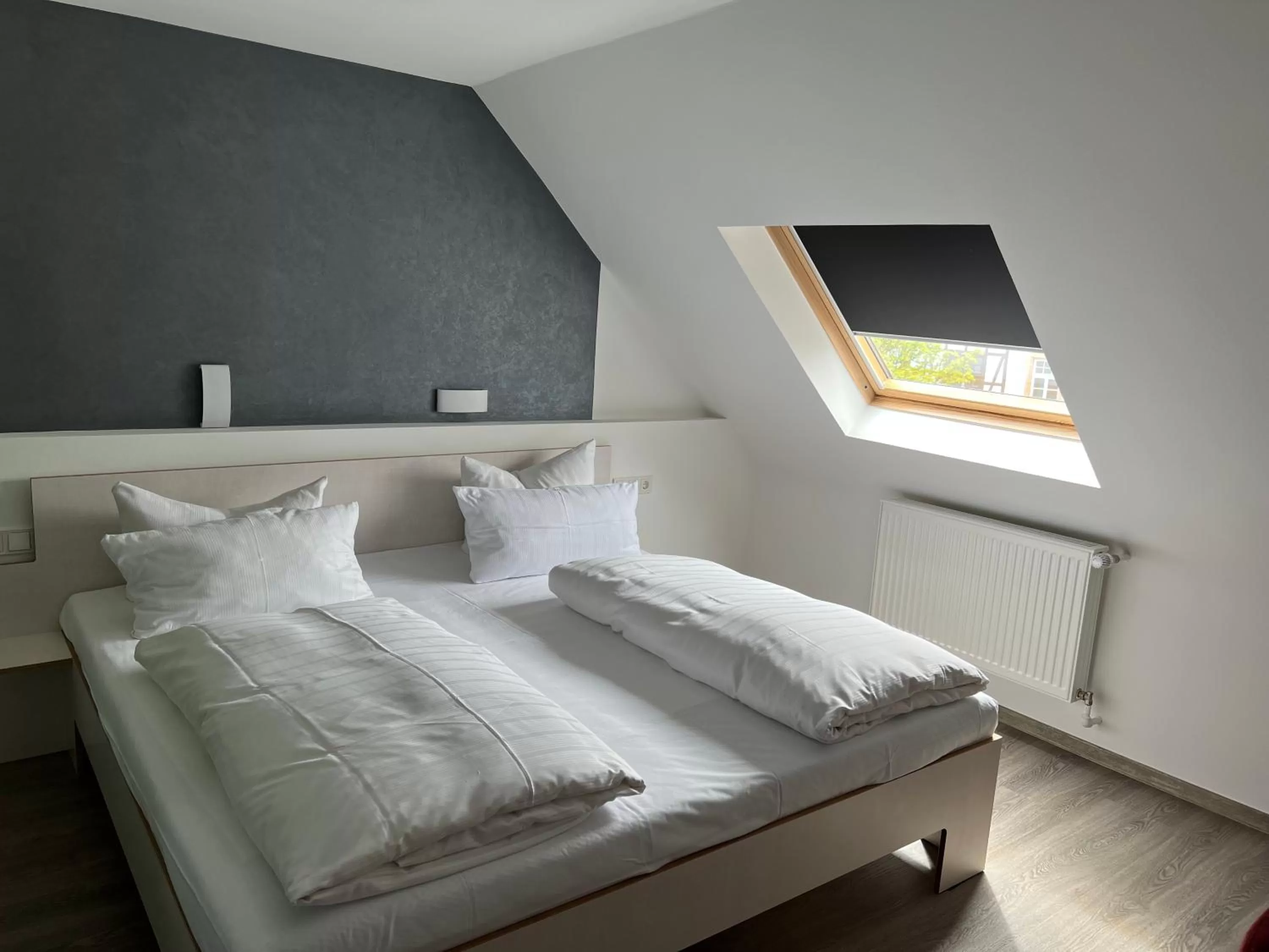 Photo of the whole room, Bed in Hochwald Lodge