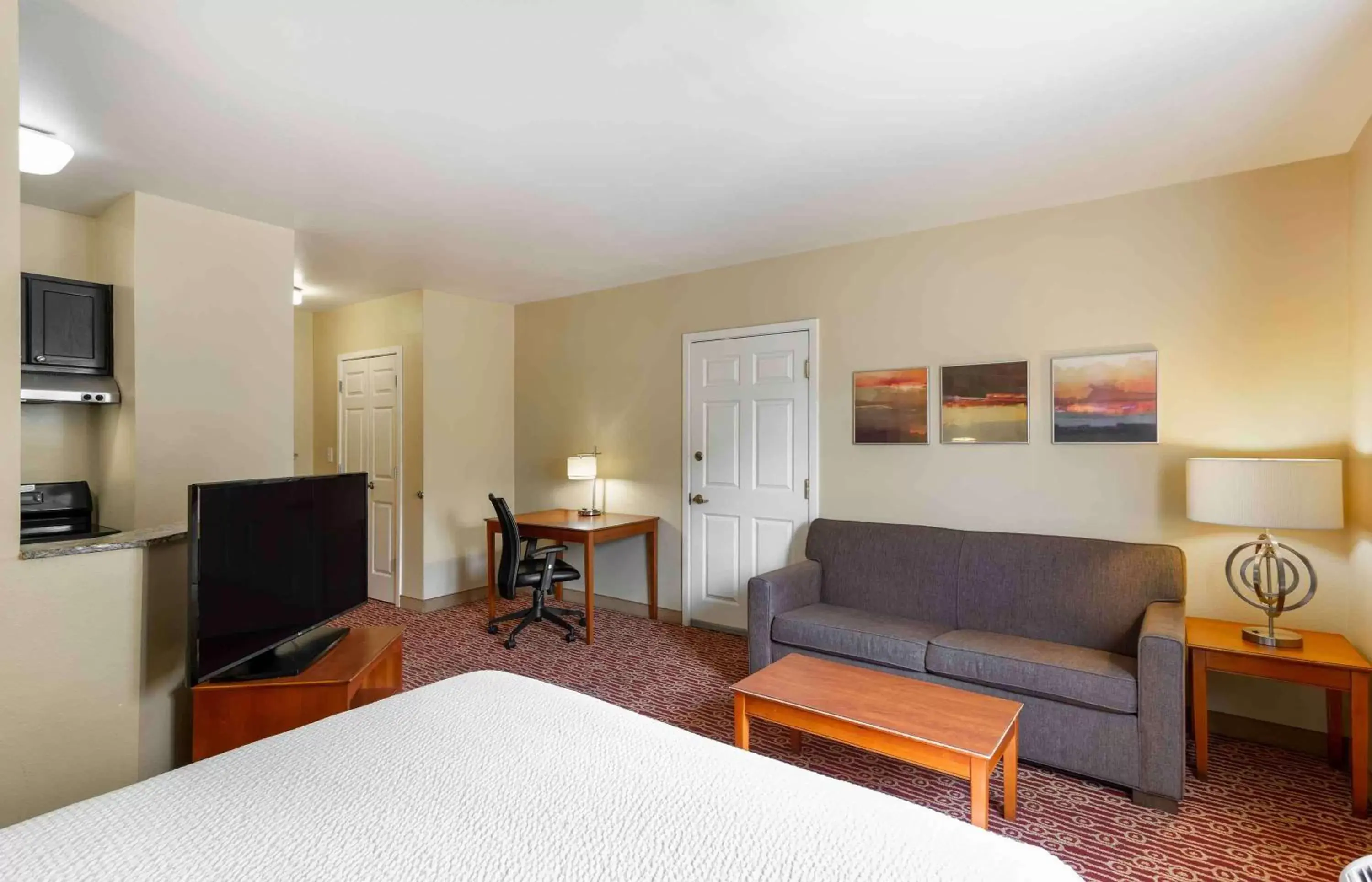 Bedroom, Seating Area in Extended Stay America Suites - Atlanta - Northlake