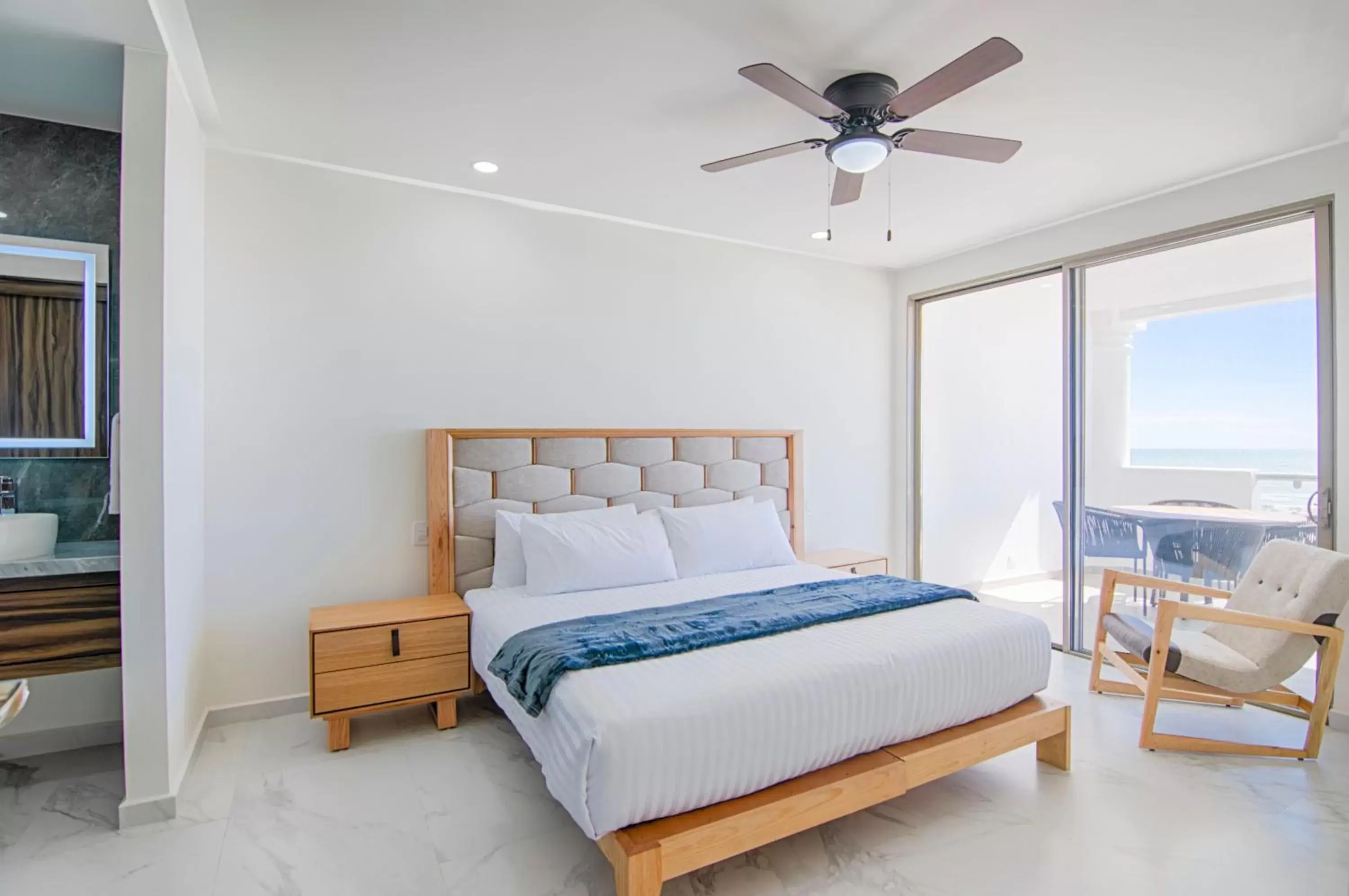 Bedroom, Bed in Casa Blanca Golf Villas