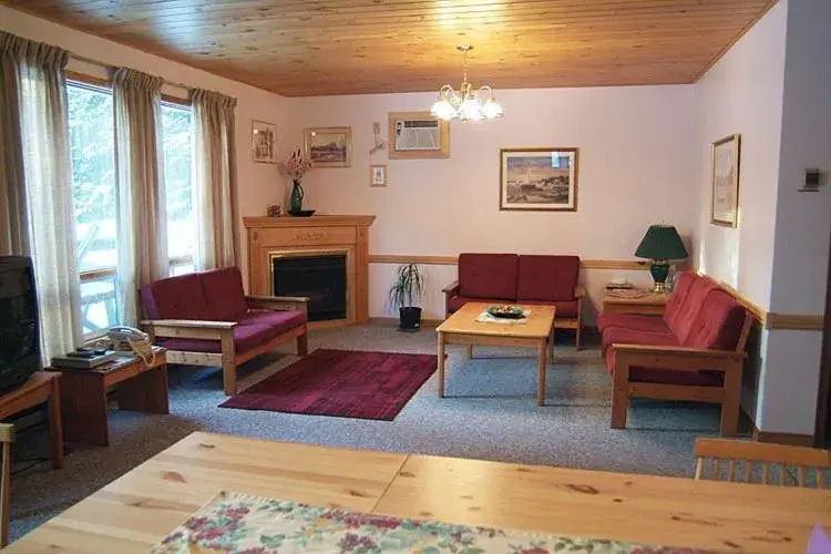 Seating Area in Tulip Inn