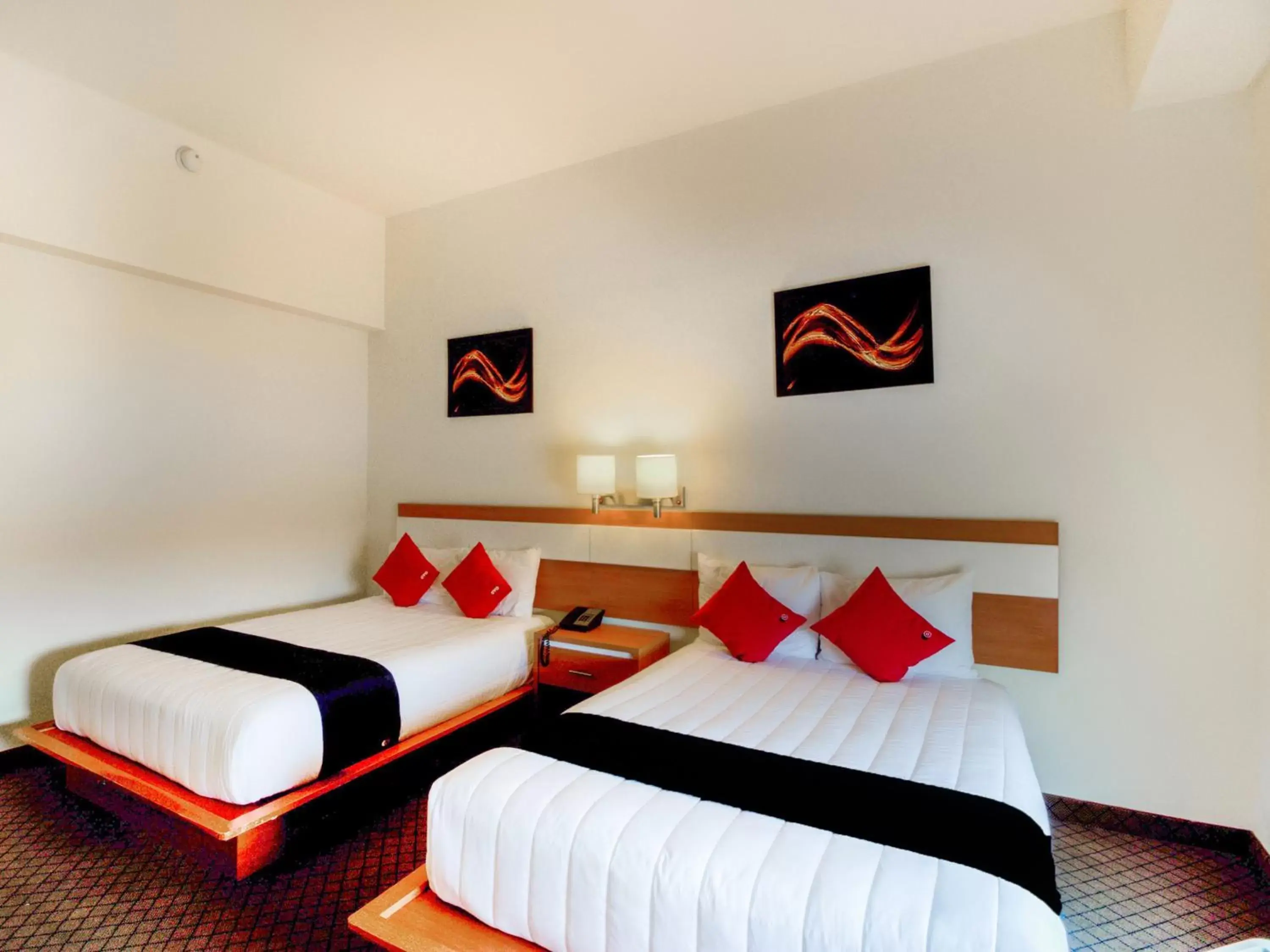 Bedroom, Bed in Capital O Hotel Herederos, Piedras Negras