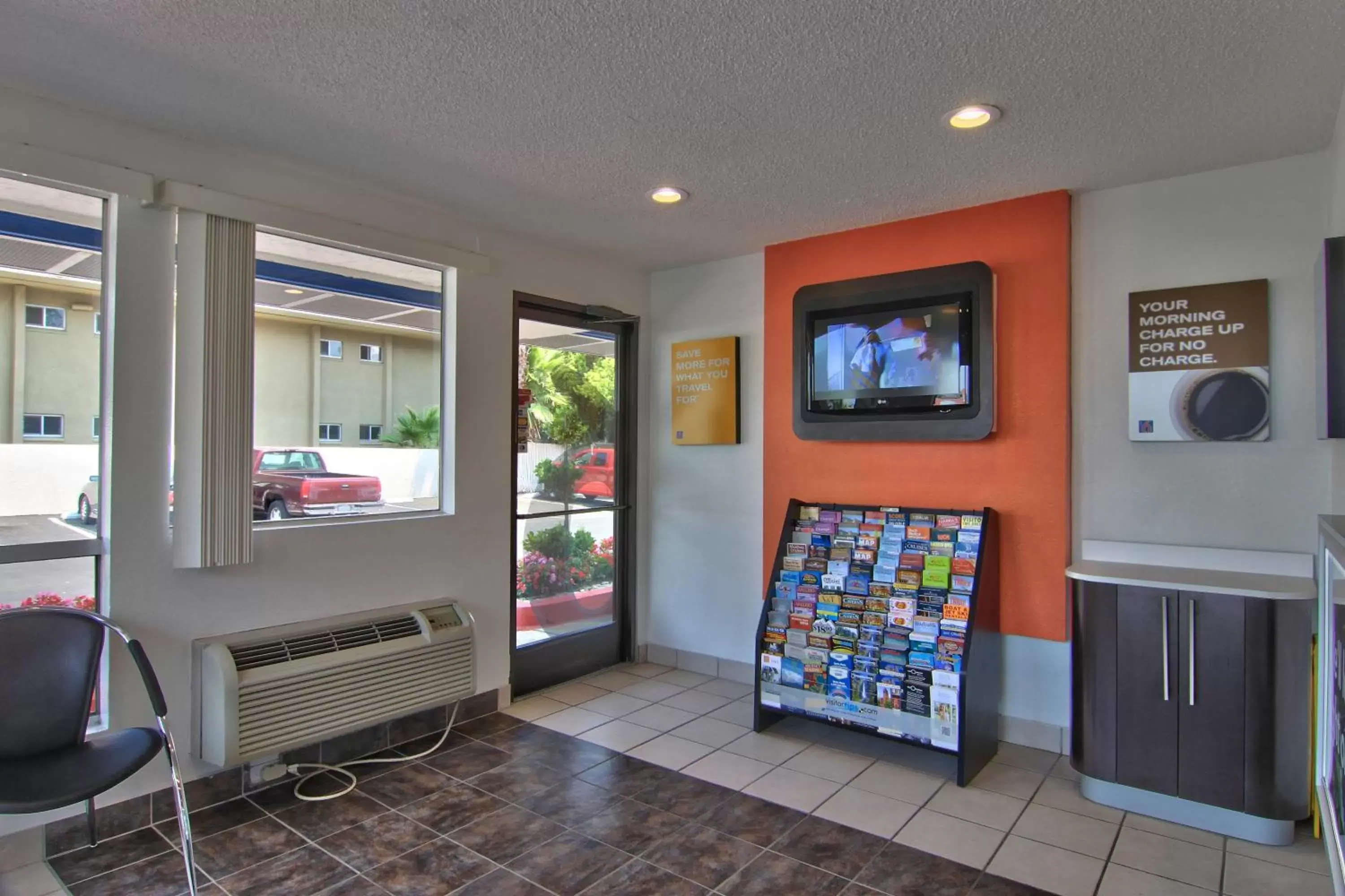 Lobby or reception, TV/Entertainment Center in Motel 6-West Sacramento, CA