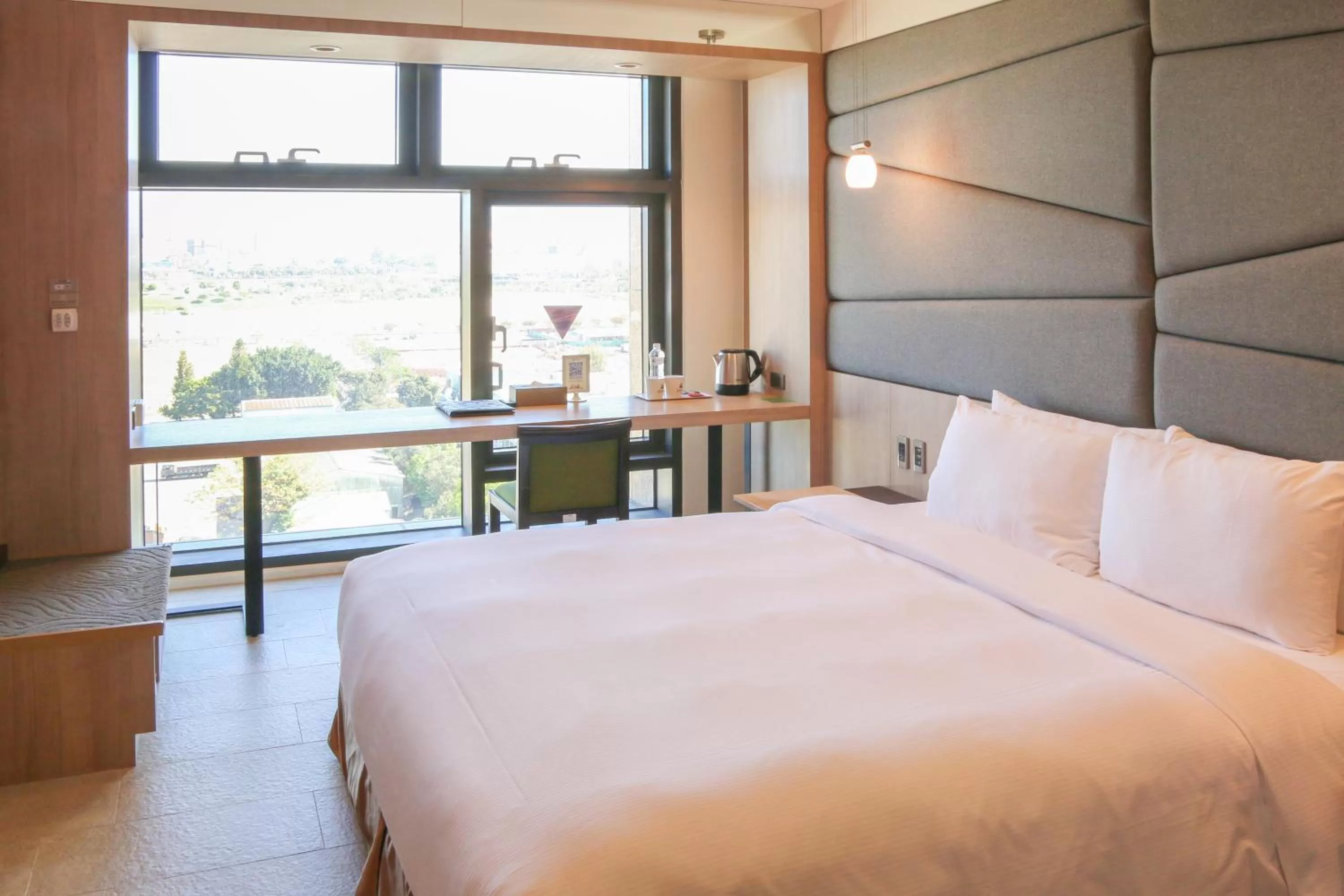 Photo of the whole room, Bed in Kloud Hotel