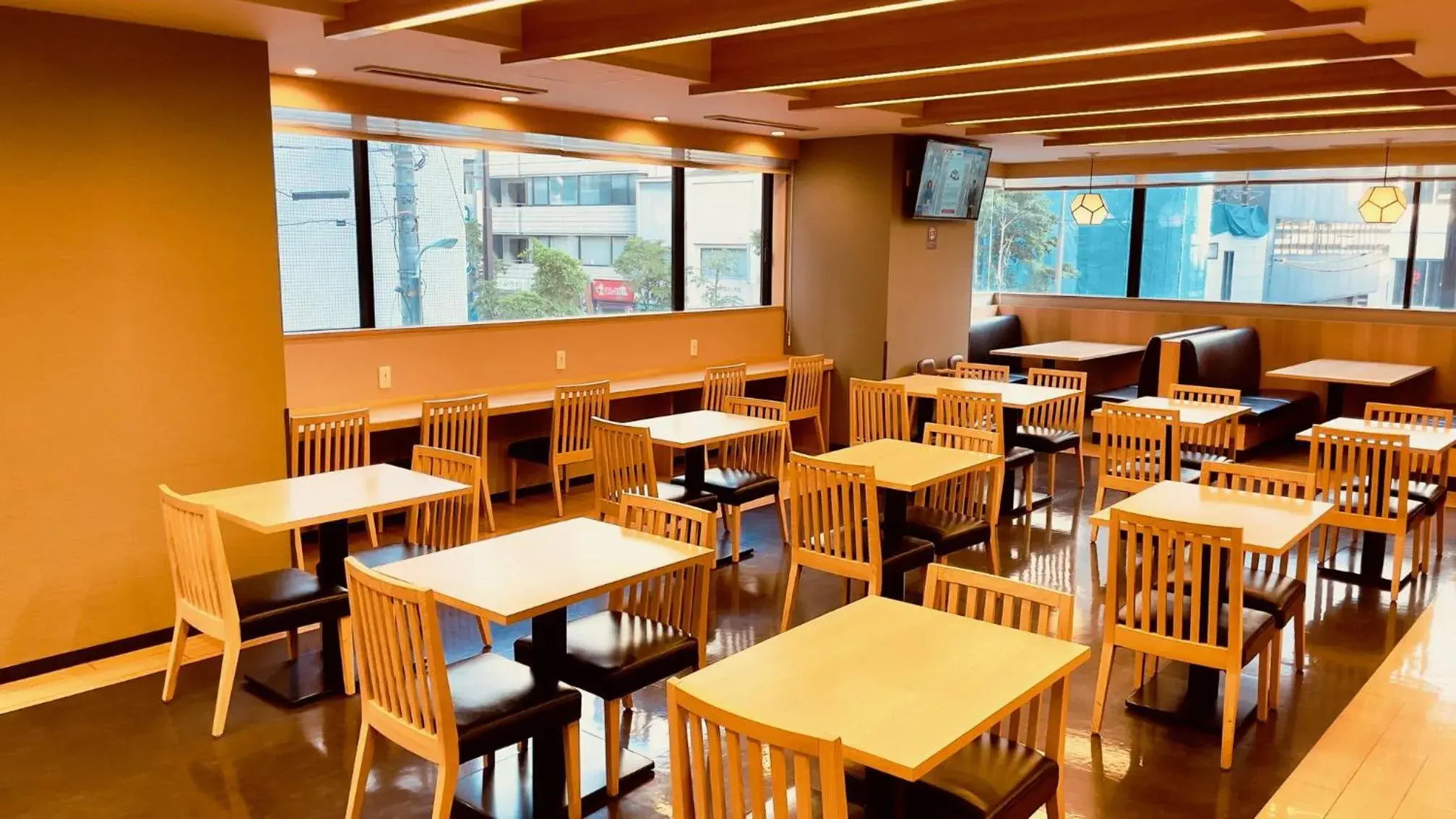Restaurant/Places to Eat in Dormy Inn Premium Tokyo Kodenmacho