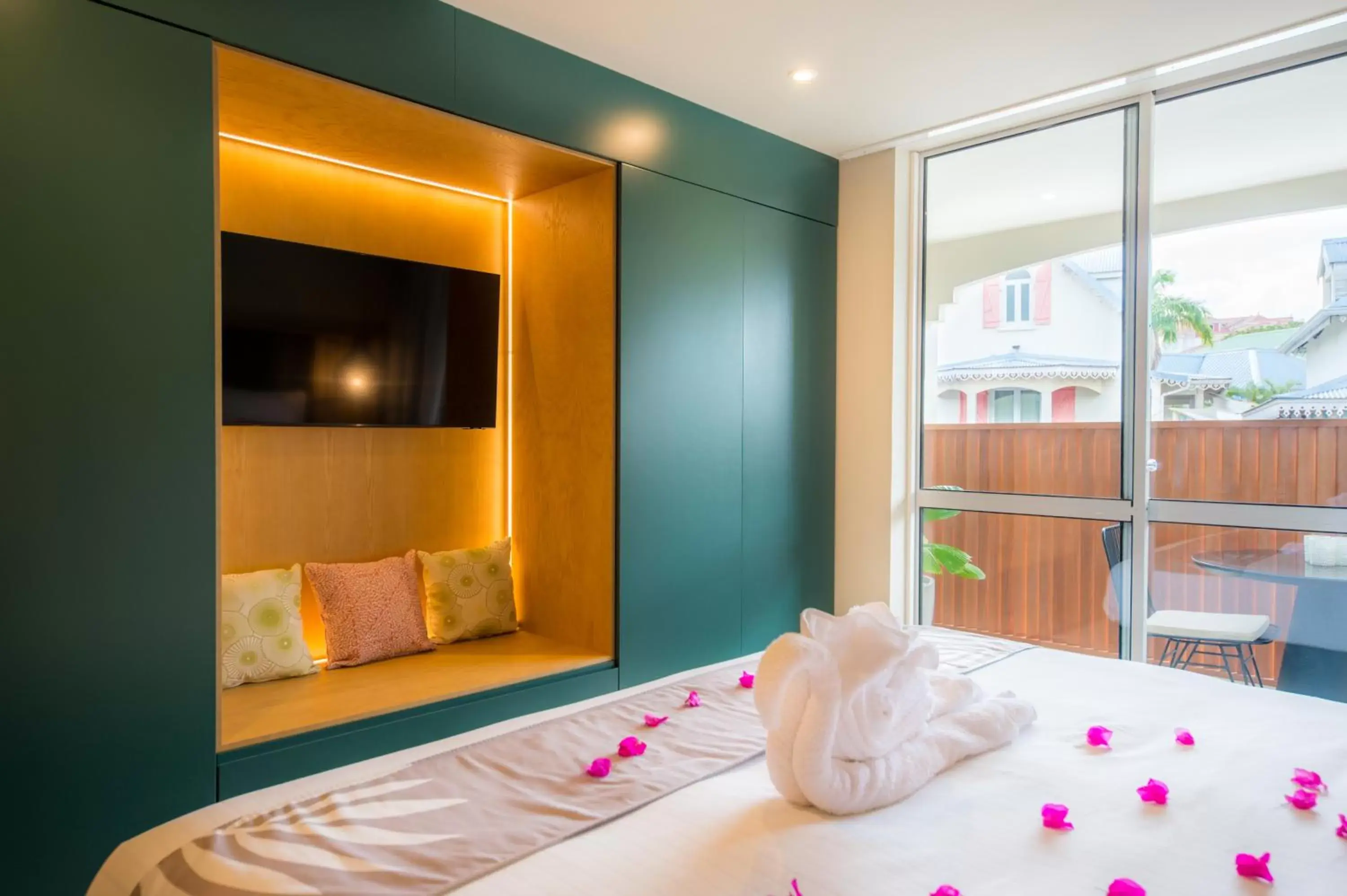 Bedroom, Bed in La Pagerie - Tropical Garden Hotel