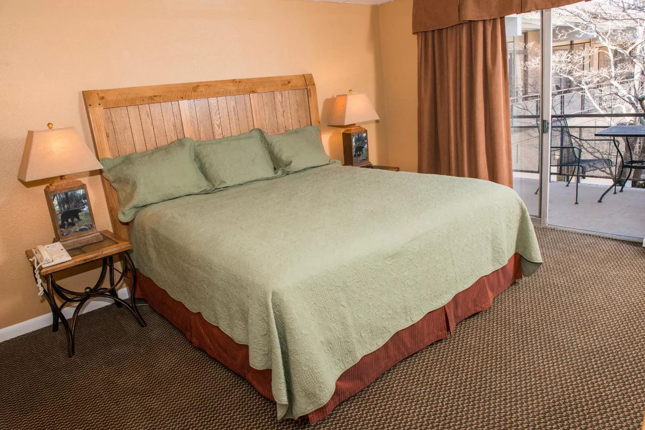 Day, Bed in Gatlinburg Town Square by Exploria Resorts