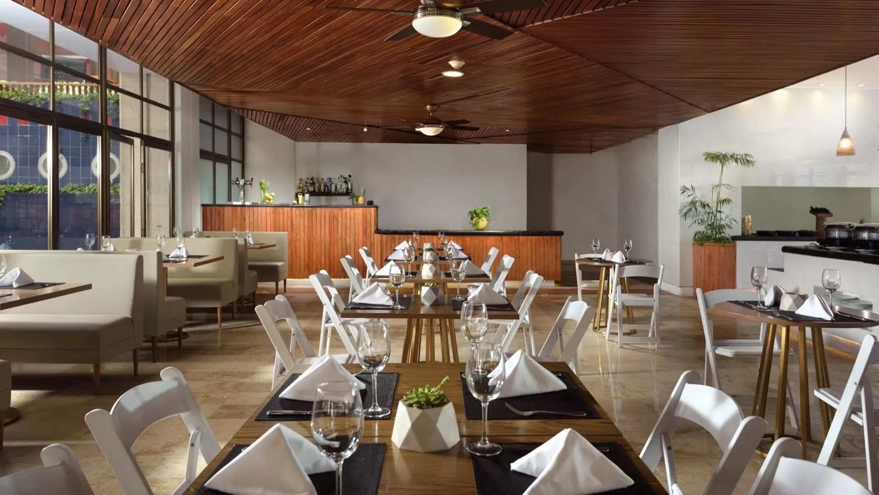 Restaurant/Places to Eat in Meliá Puerto Vallarta – All Inclusive