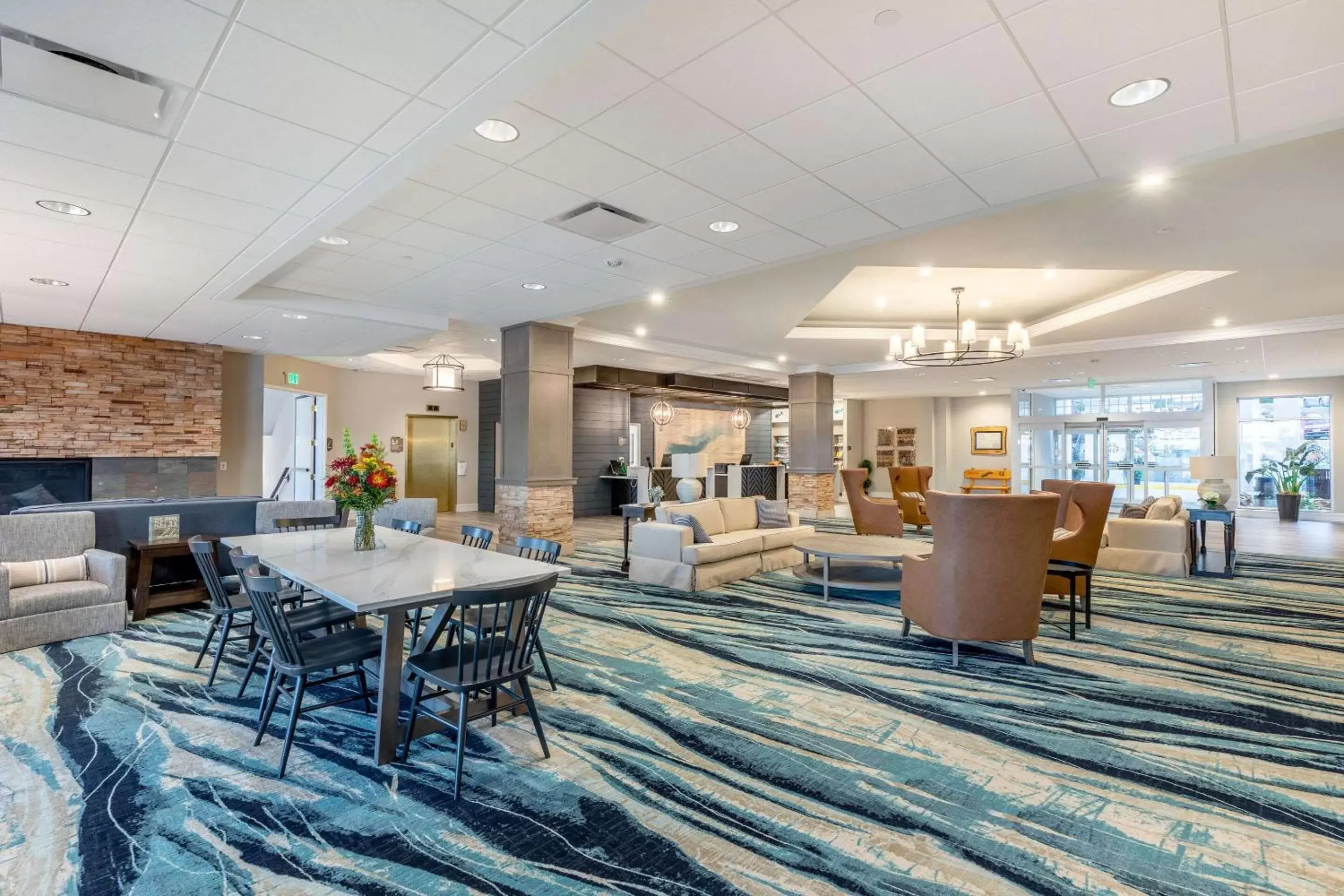 Lobby or reception in Heidel House Hotel and Conference Center, Ascend Hotel Collection