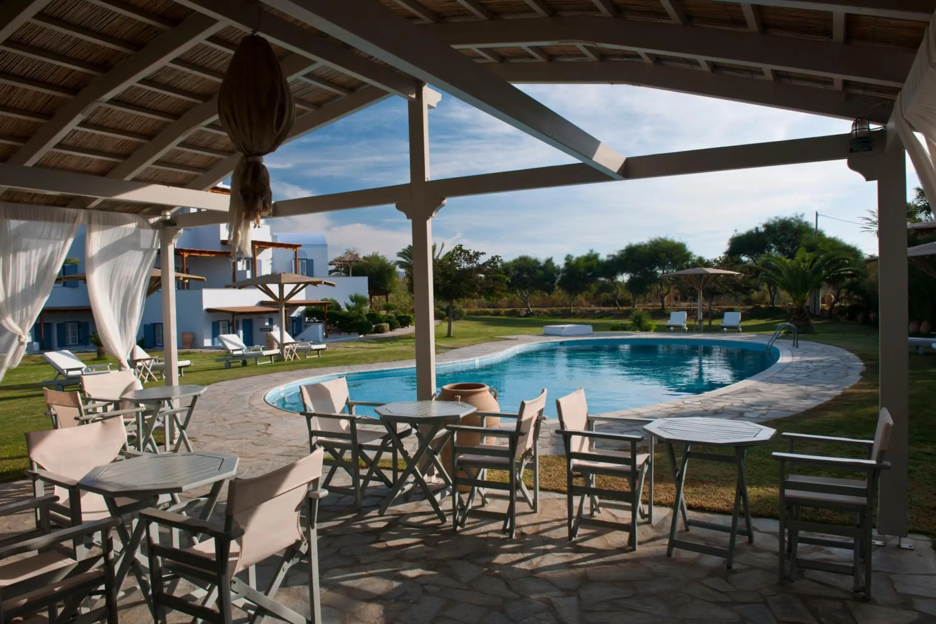 Lounge or bar, Swimming Pool in Ammos Naxos Exclusive Apartment