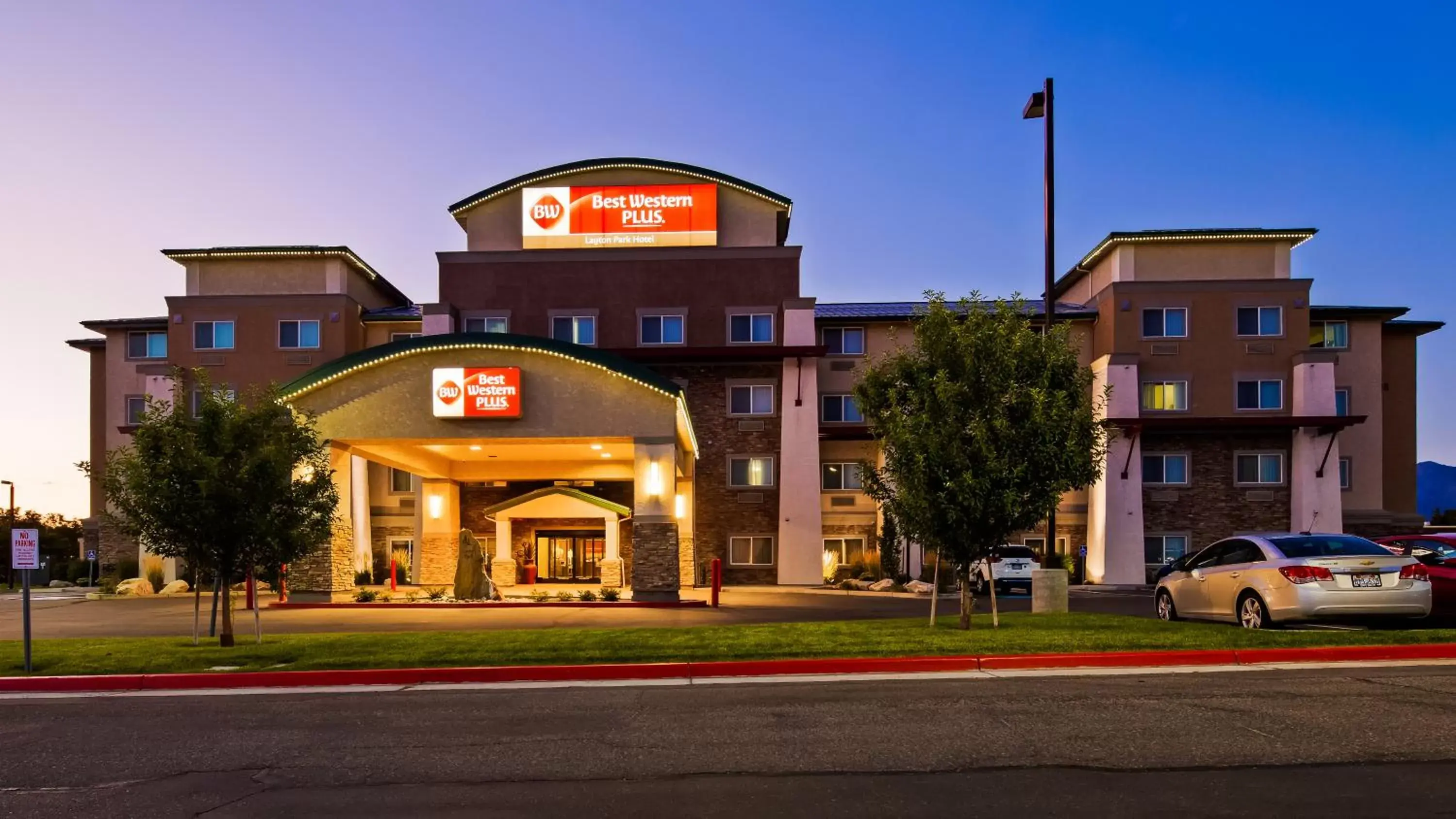 Property Building in Best Western Plus Layton Park Hotel