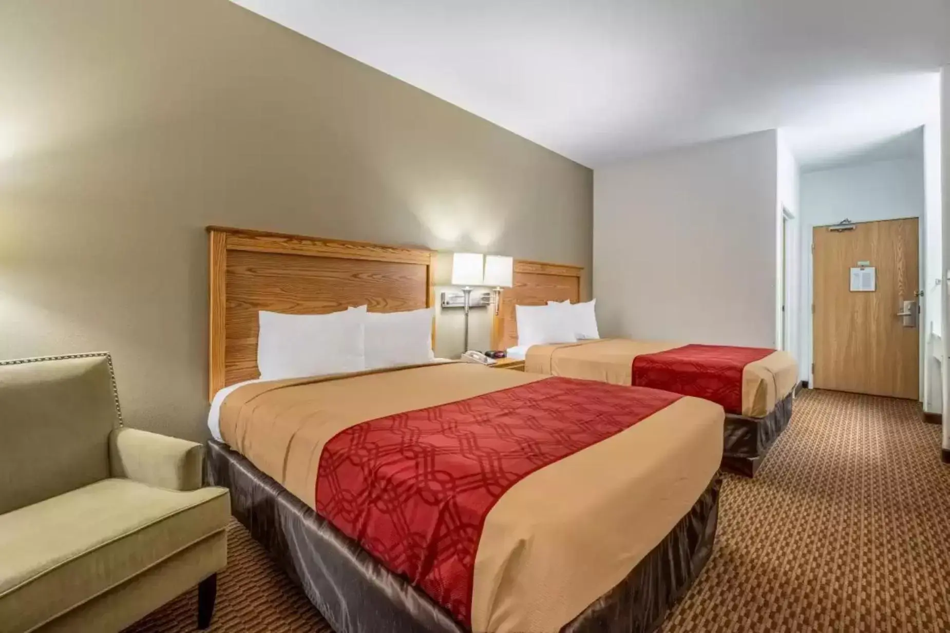 Bedroom, Bed in Wingate by Wyndham New Castle - Glenwood Springs Bedroom, Bed in Wingate by Wyndham New Castle - Glenwood Springs