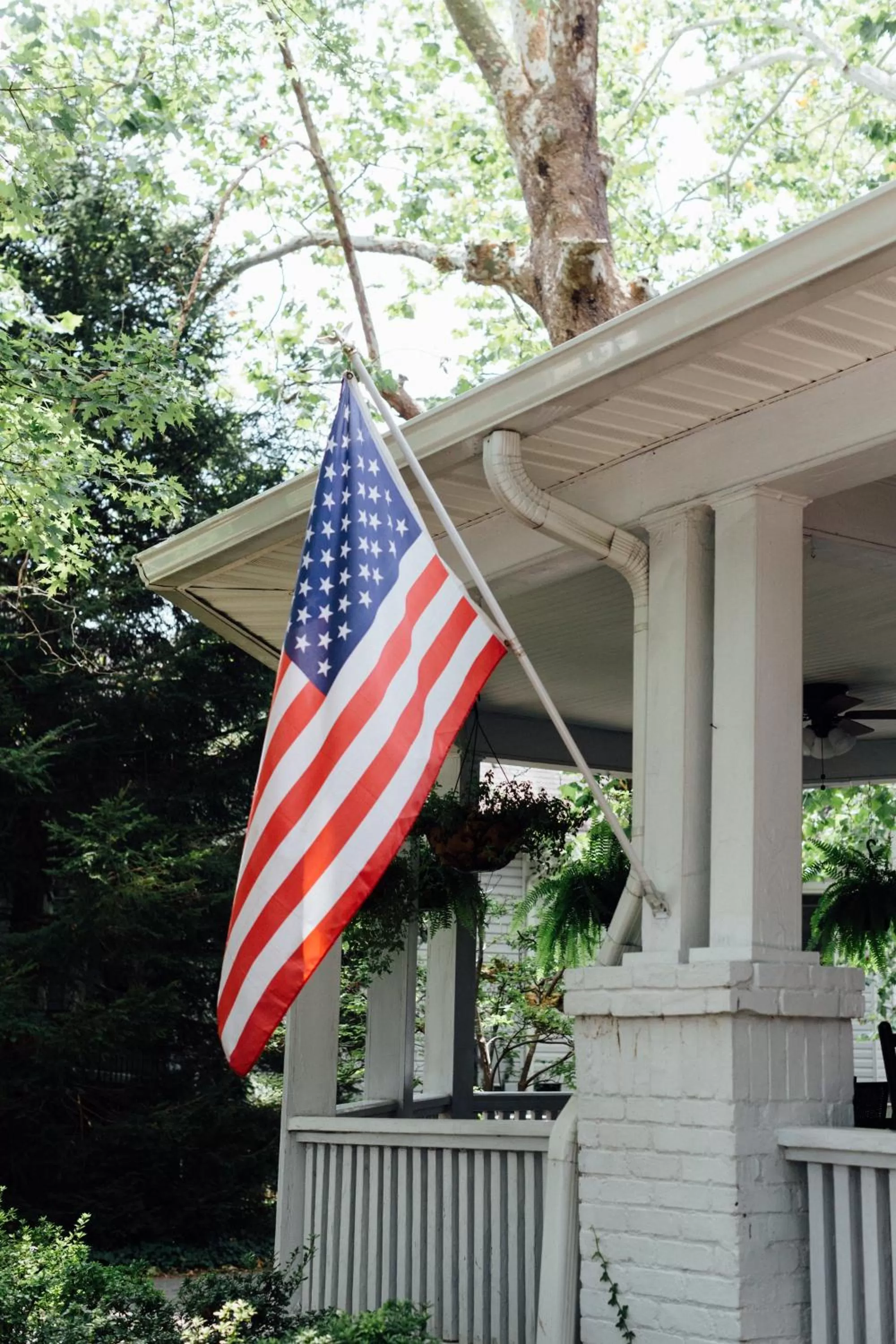 Facade/entrance, Property Building in The Charleston Inn
