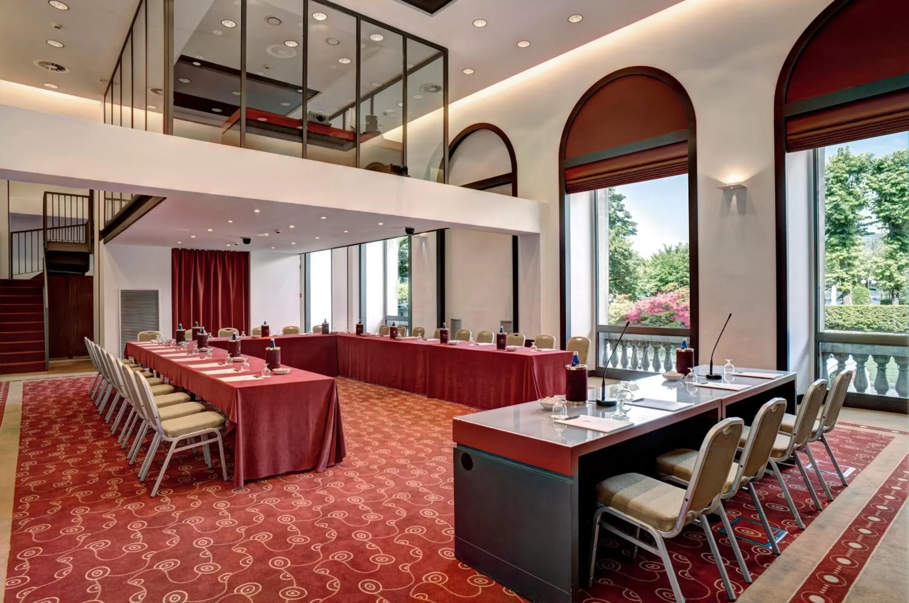 Meeting/conference room in Palace Hotel Lake Como