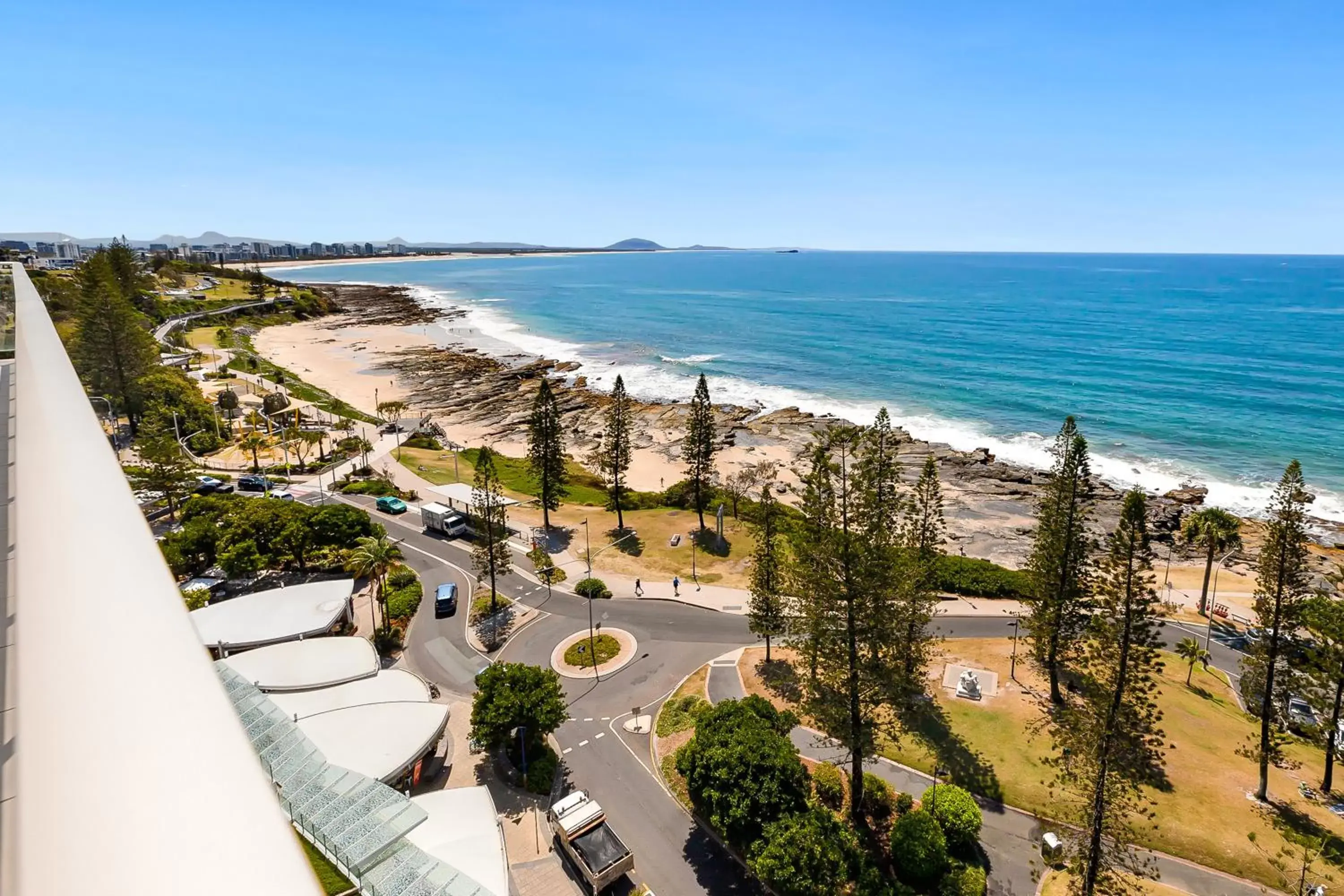 Property building, Bird's-eye View in Pacific Beach Resort