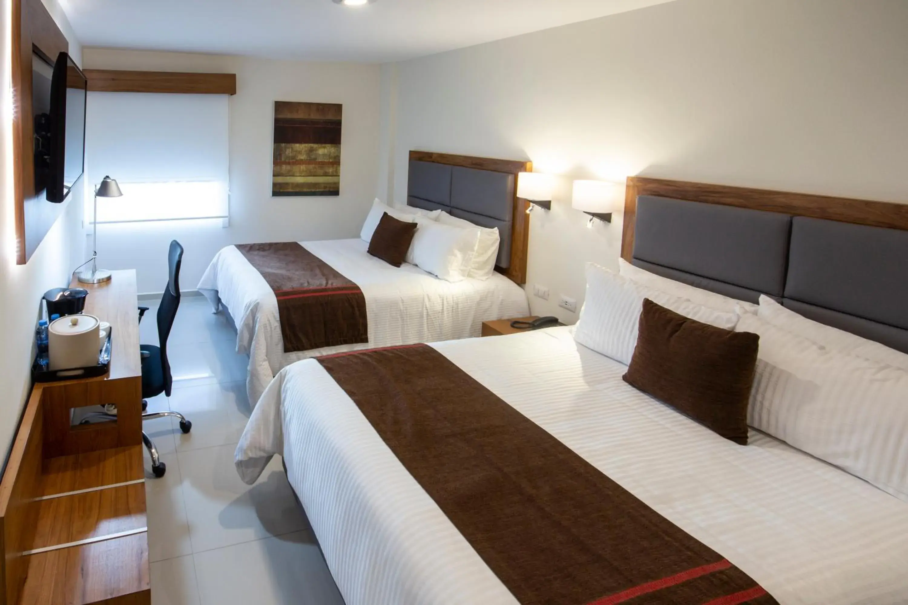 Photo of the whole room, Bed in Mision Express Merida Altabrisa