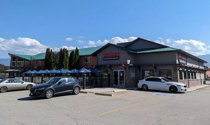Restaurant/places to eat, Property Building in Days Inn by Wyndham Penticton Conference Centre