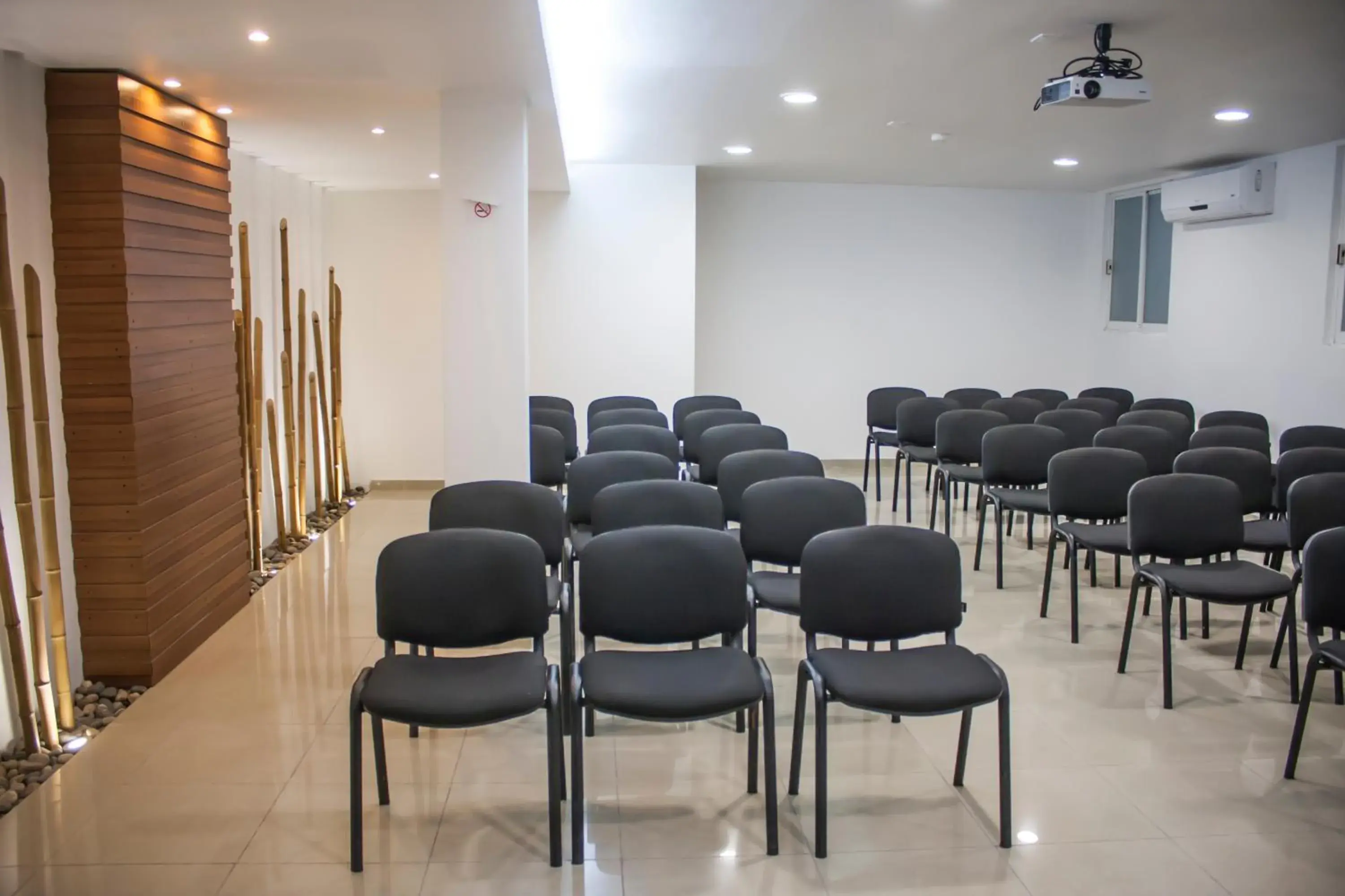 Meeting/conference room in Hotel Soberanis