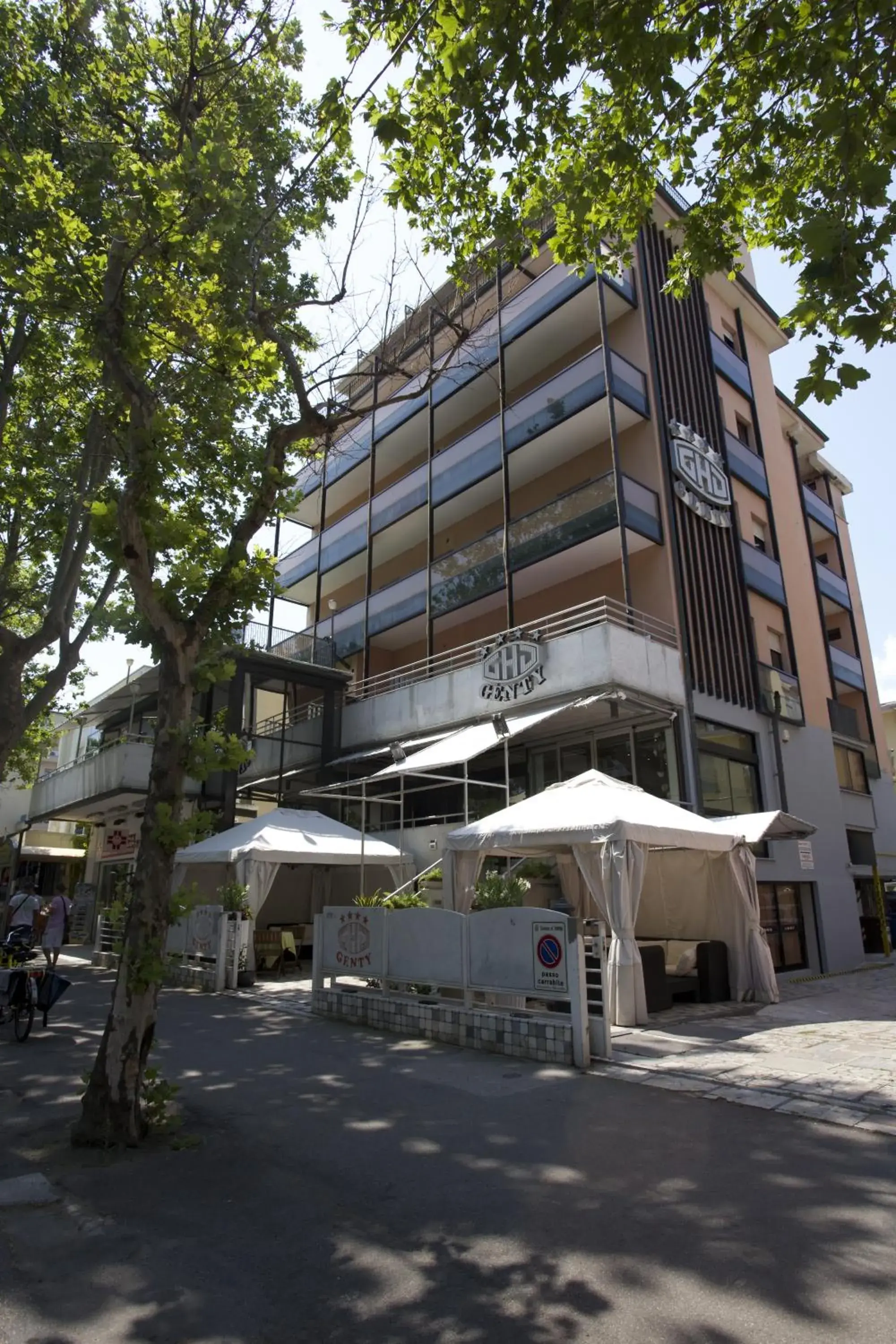 Facade/entrance, Property Building in Hotel Genty