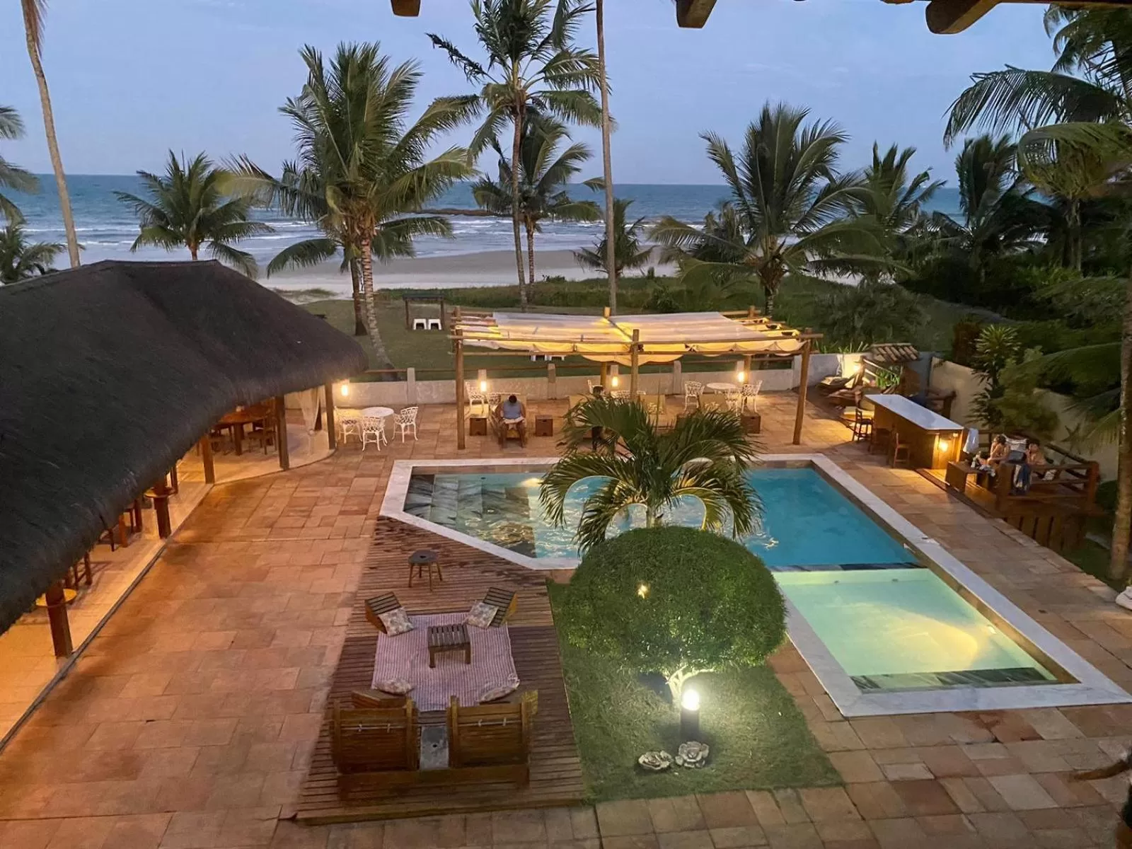 Swimming pool in Pousada dos Hibiscus