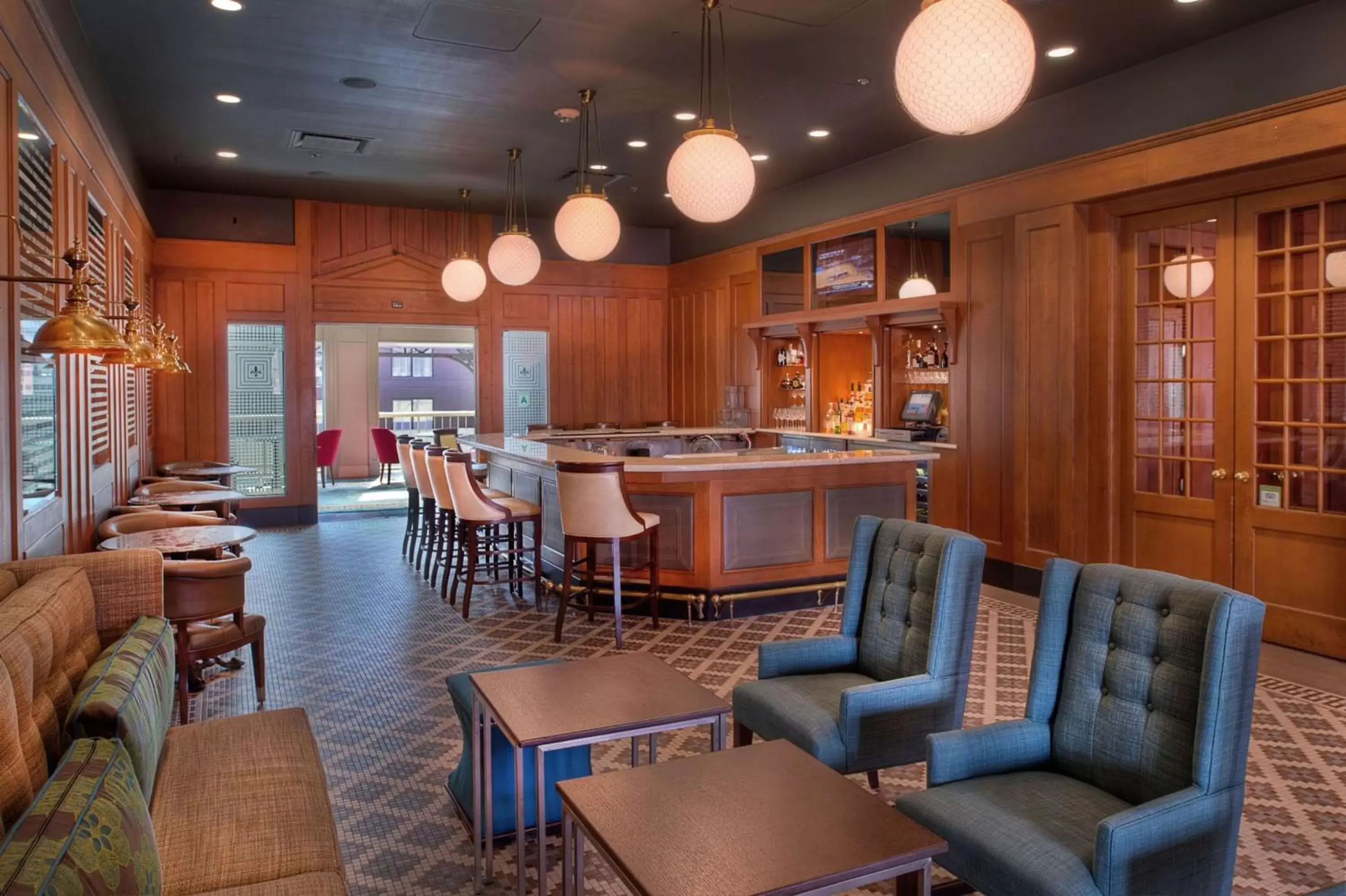 Dining area, Restaurant/Places to Eat in St. Louis Union Station Hotel, Curio Collection by Hilton