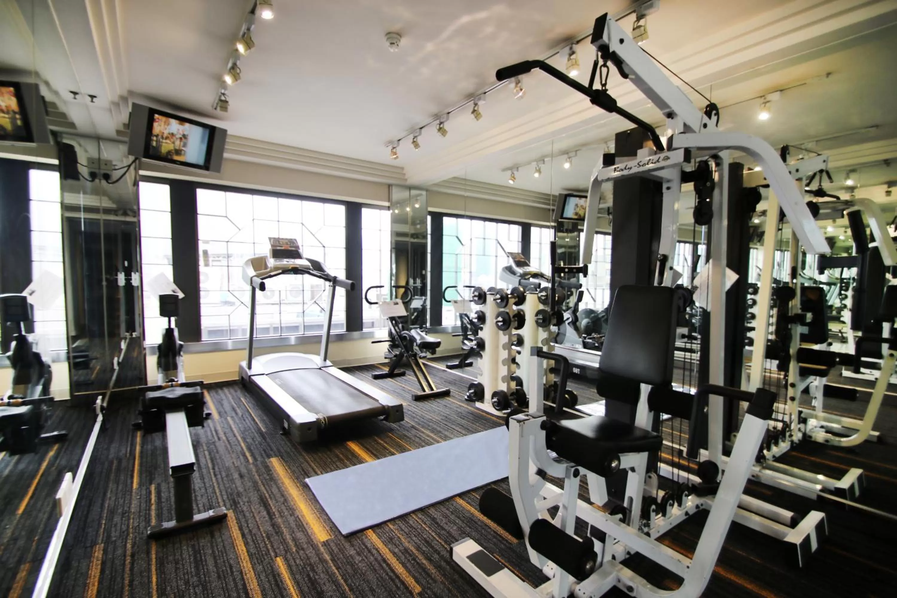 Fitness centre/facilities in Prudential Hotel