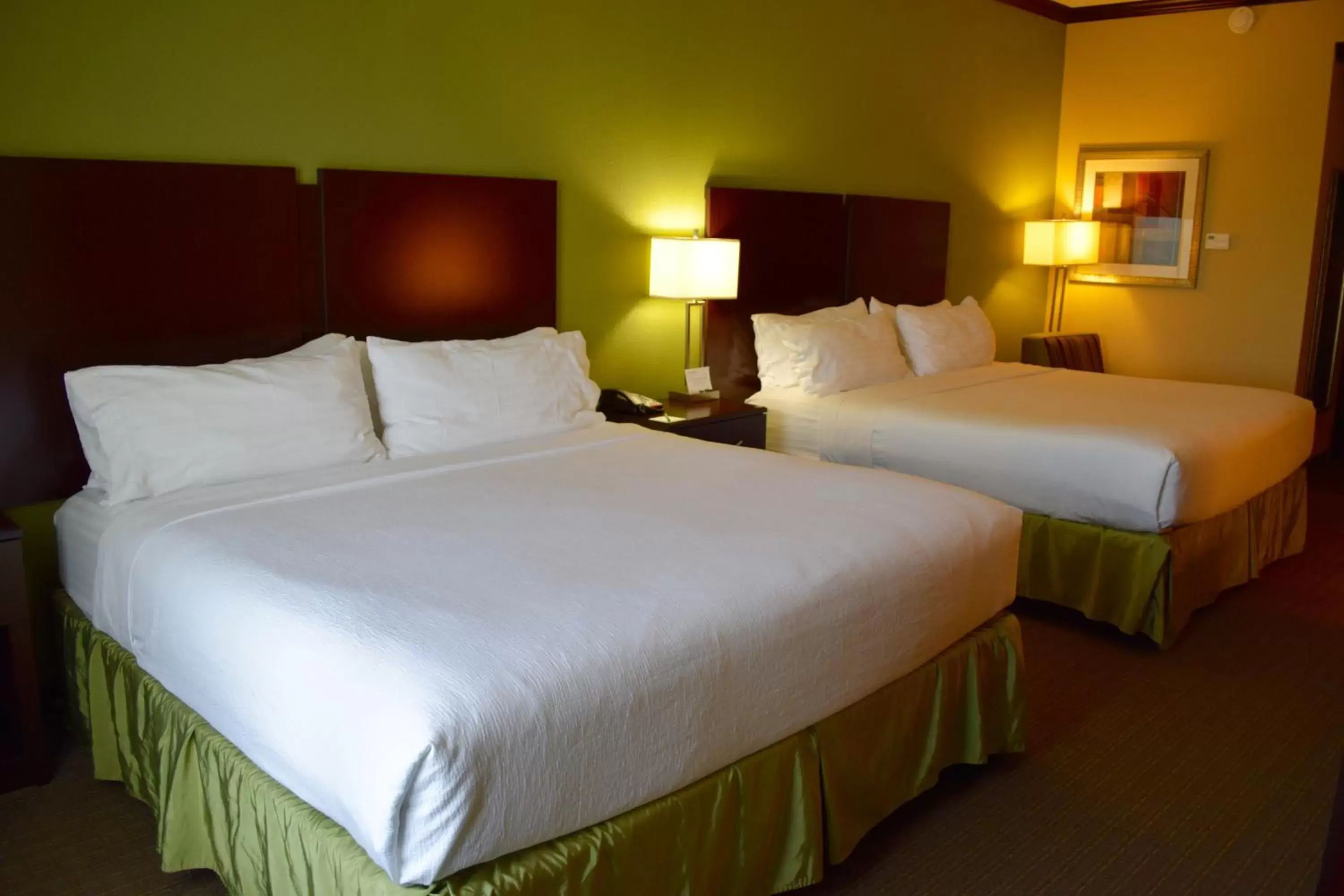 Photo of the whole room, Bed in Holiday Inn Houston West Energy Corridor, an IHG Hotel