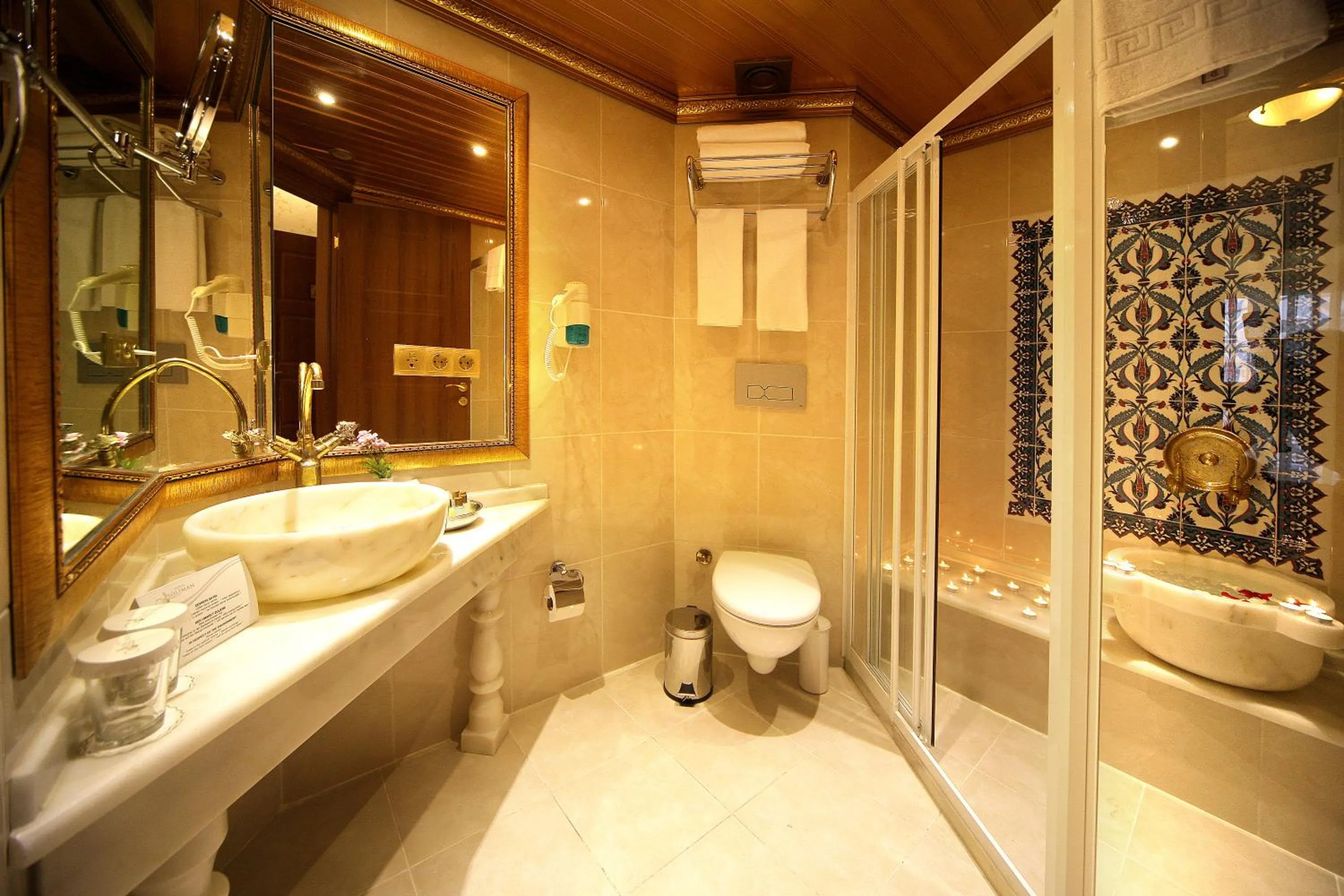Bathroom in Marmara Deluxe Hotel