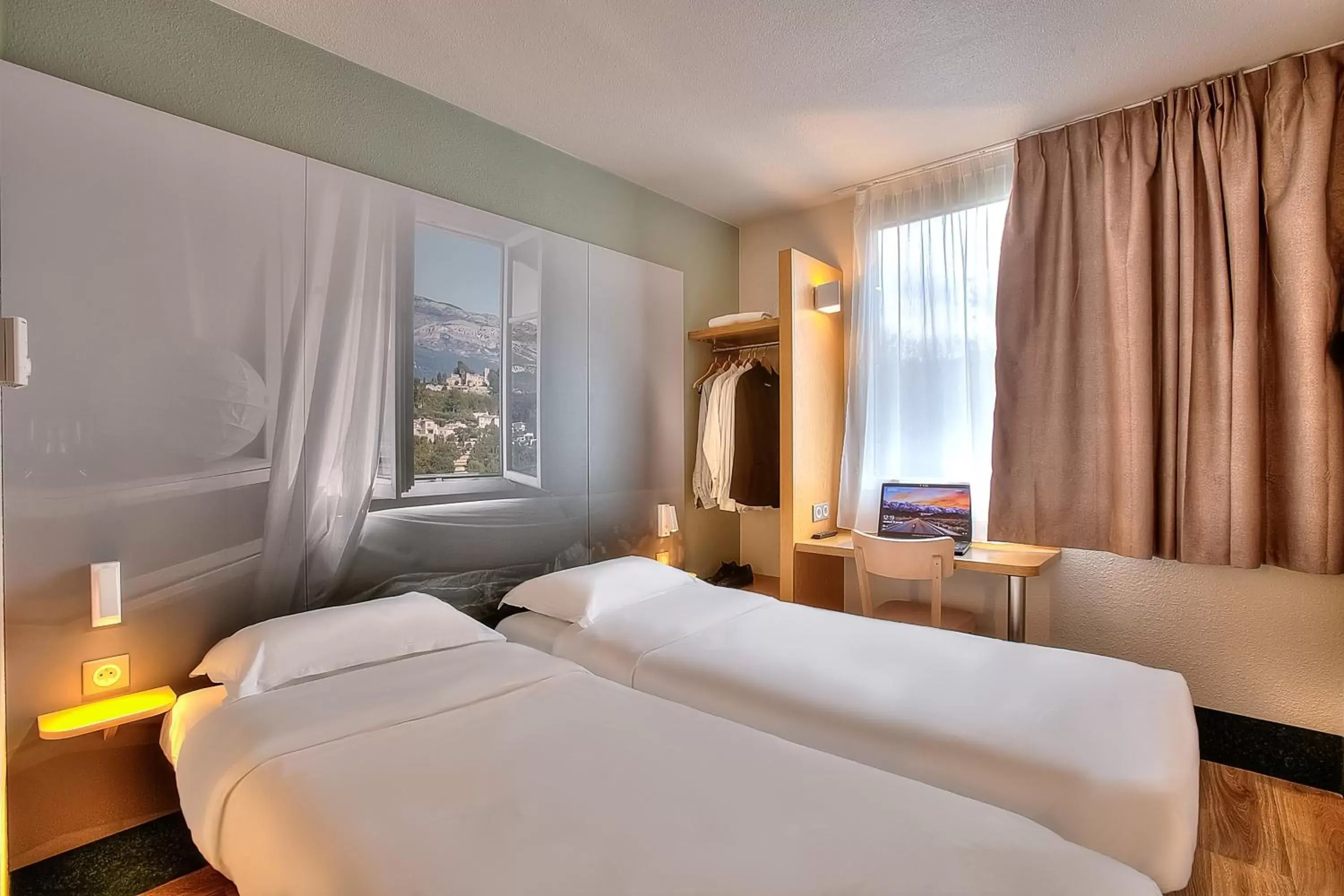 Bedroom, Bed in B&B HOTEL Antibes Sophia Antipolis Bedroom, Bed in B&B HOTEL Antibes Sophia Antipolis