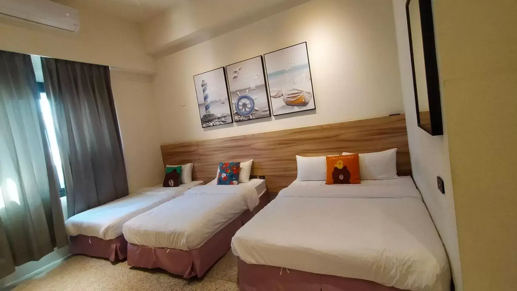 Bed in Rainbow Hotel