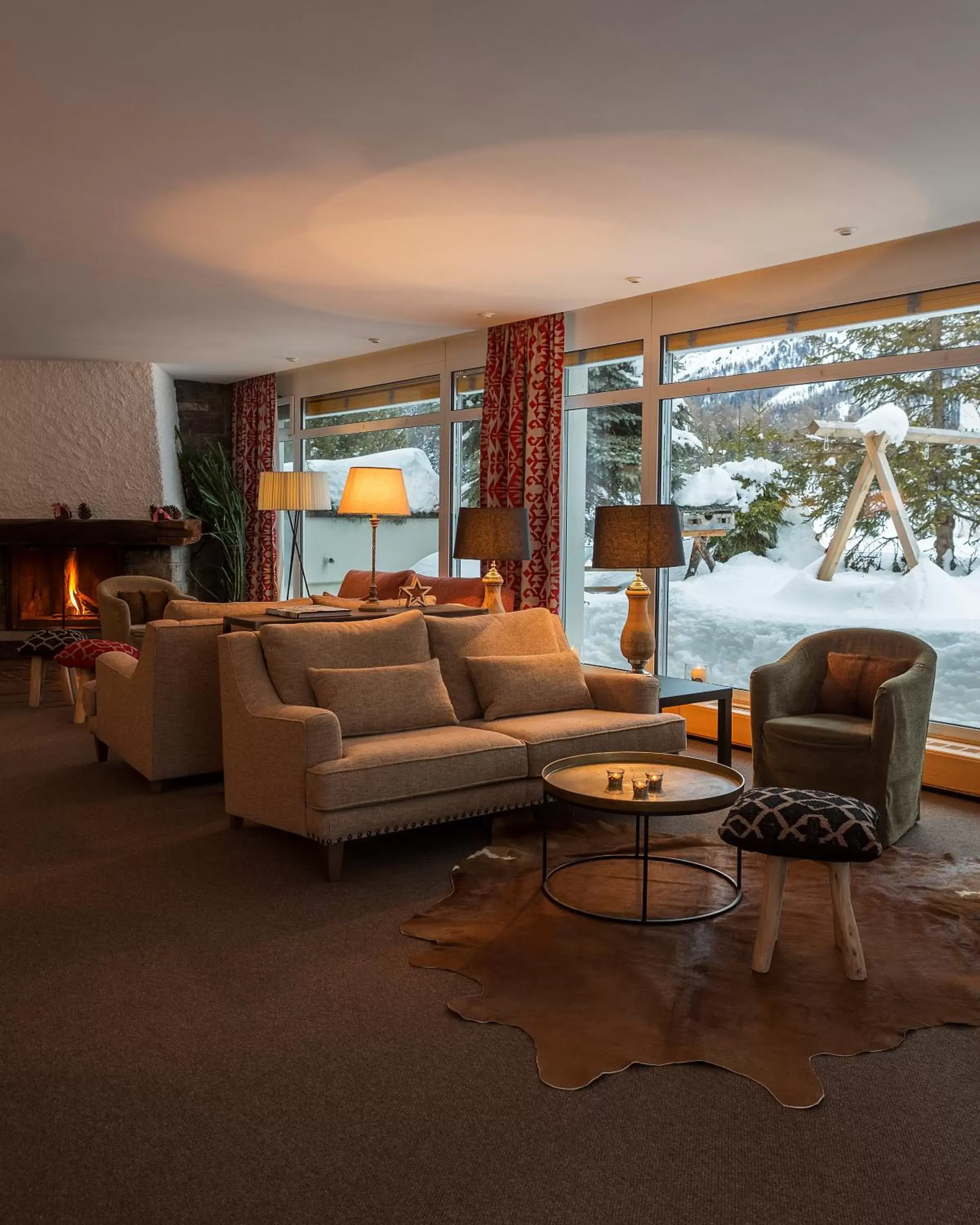 Lounge or bar, Seating Area in Hotel Europa St. Moritz