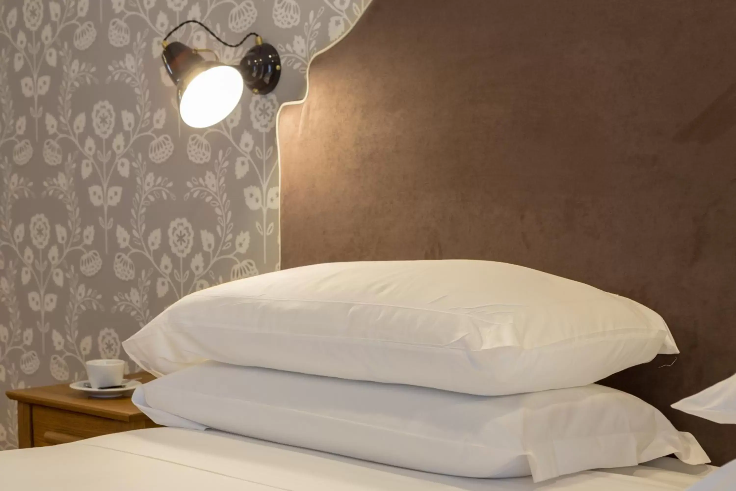 Bed in Duca D'Aosta Hotel