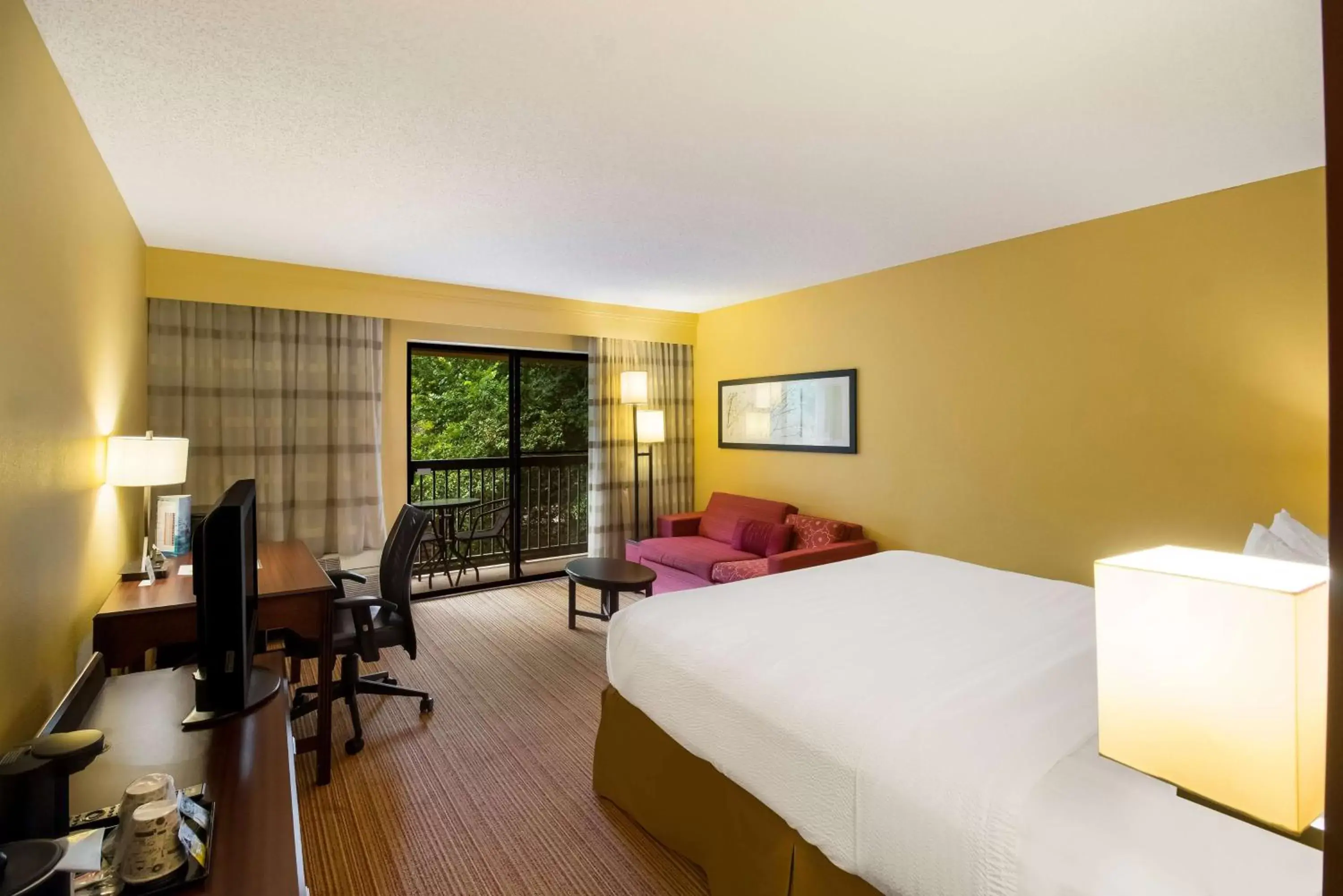 Bedroom in Sonesta Select Dallas Richardson
