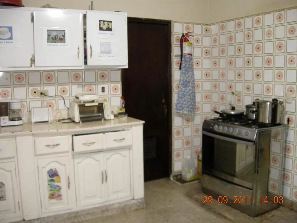 Restaurant/places to eat in Tamarindo Hostel