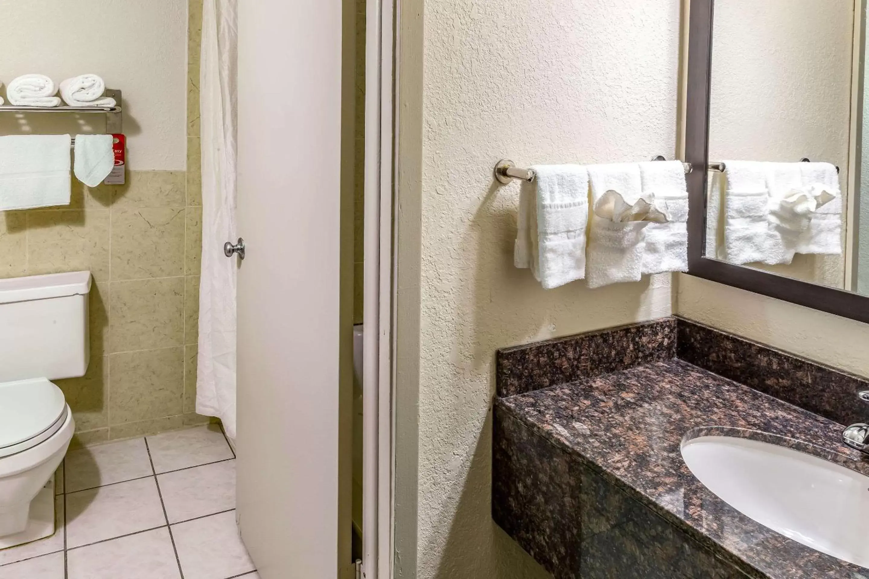 Photo of the whole room, Bathroom in Econo Lodge Inn & Suites Newton