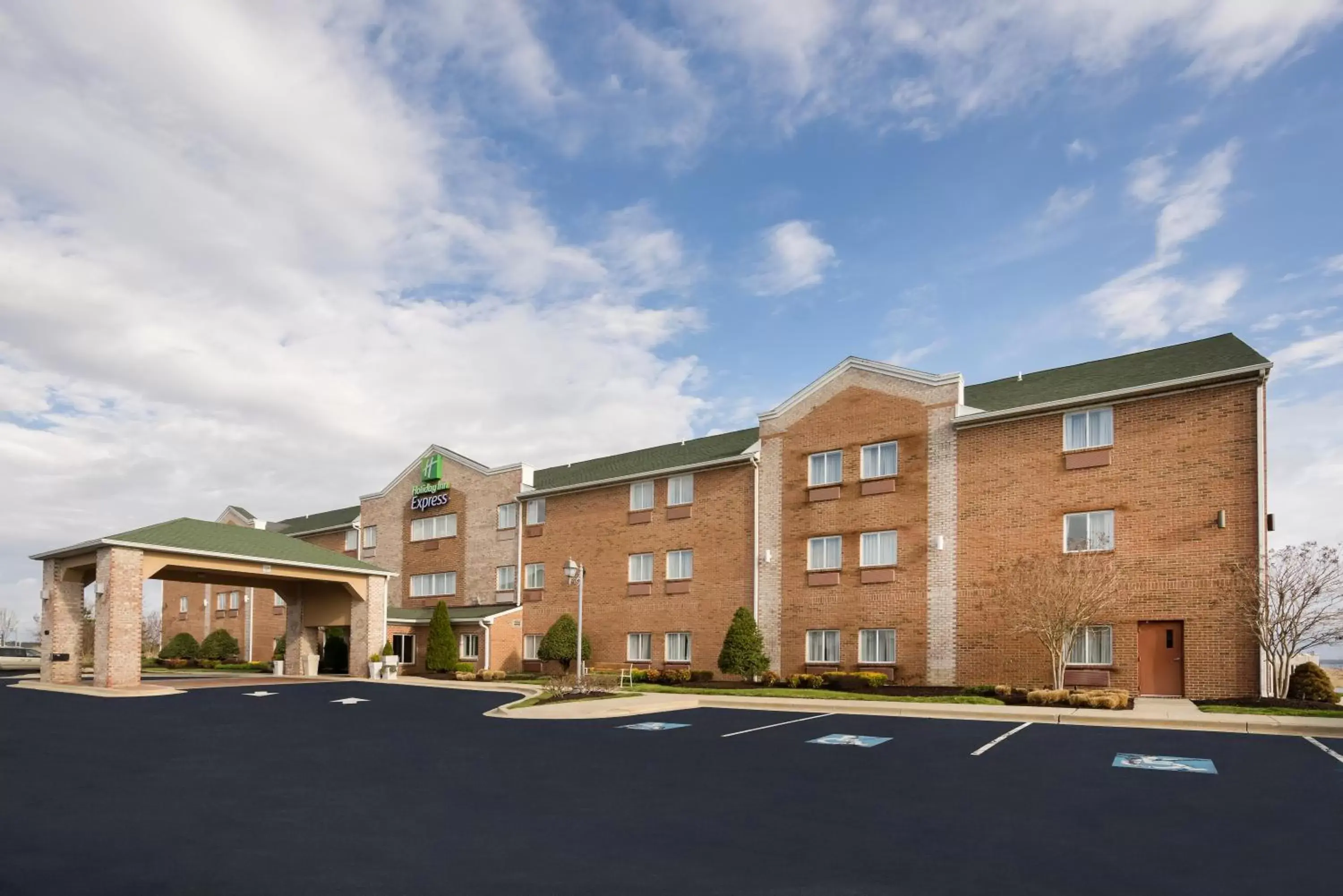 Property Building in Holiday Inn Express Annapolis East-Kent Island, an IHG Hotel