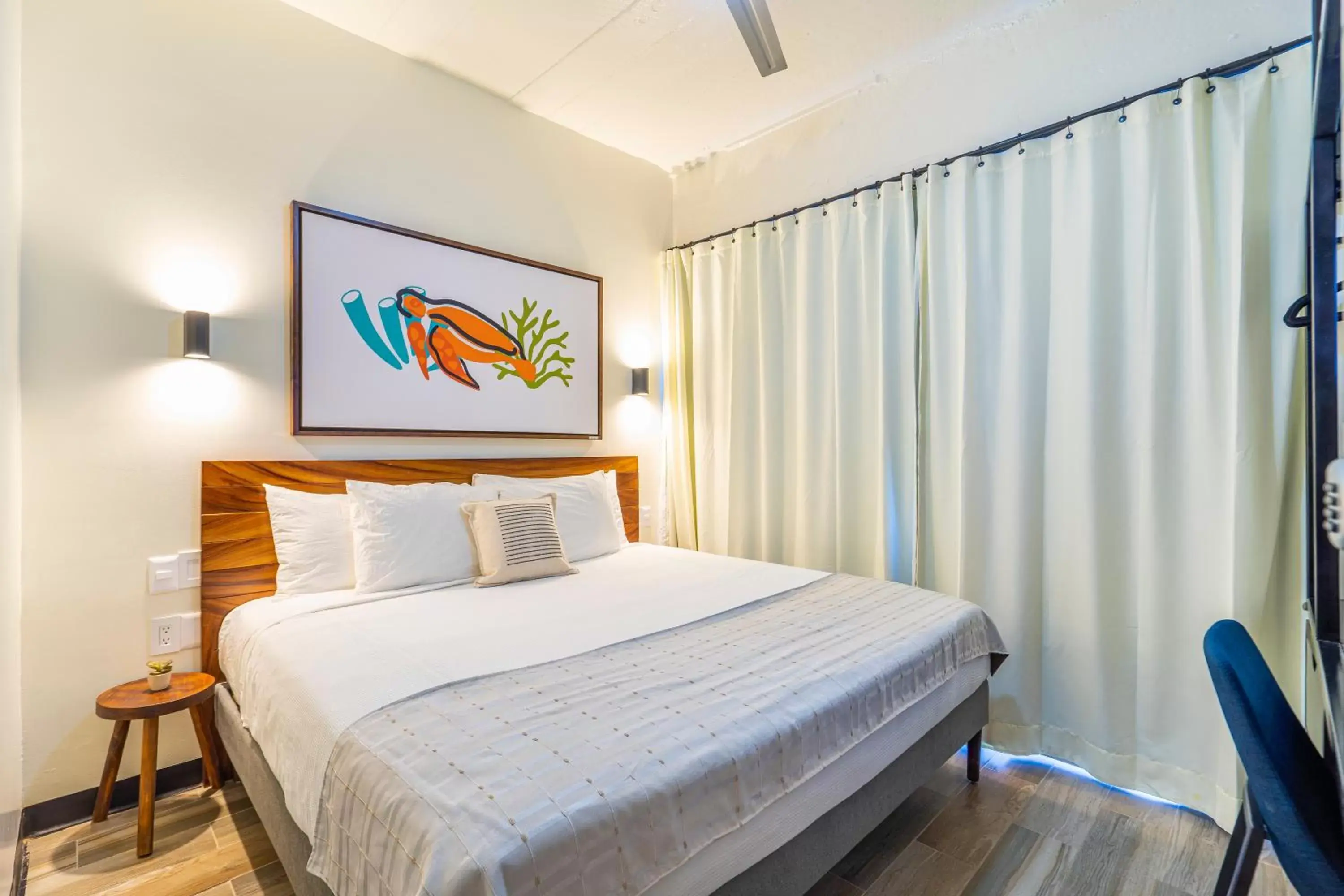 Efficient River View King in Joint Coworking Hotel Efficient River View King in Joint Coworking Hotel