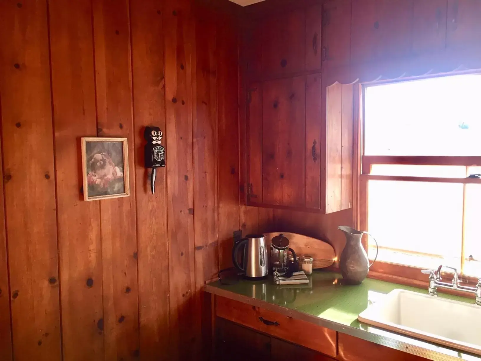 Kitchen/Kitchenette in Joshua Tree Ranch House