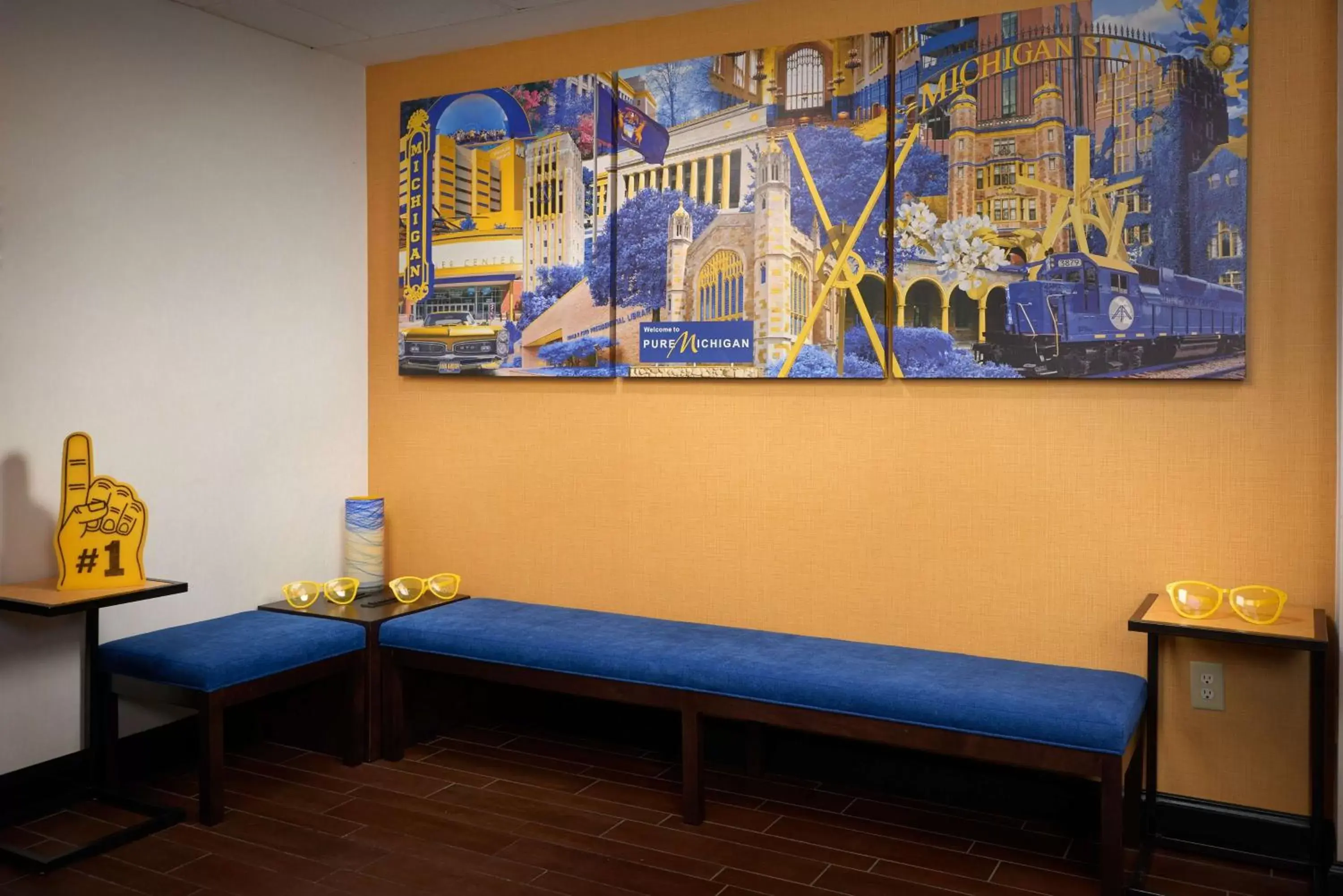 Lobby or reception in Hampton Inn Ann Arbor-South Lobby or reception in Hampton Inn Ann Arbor-South