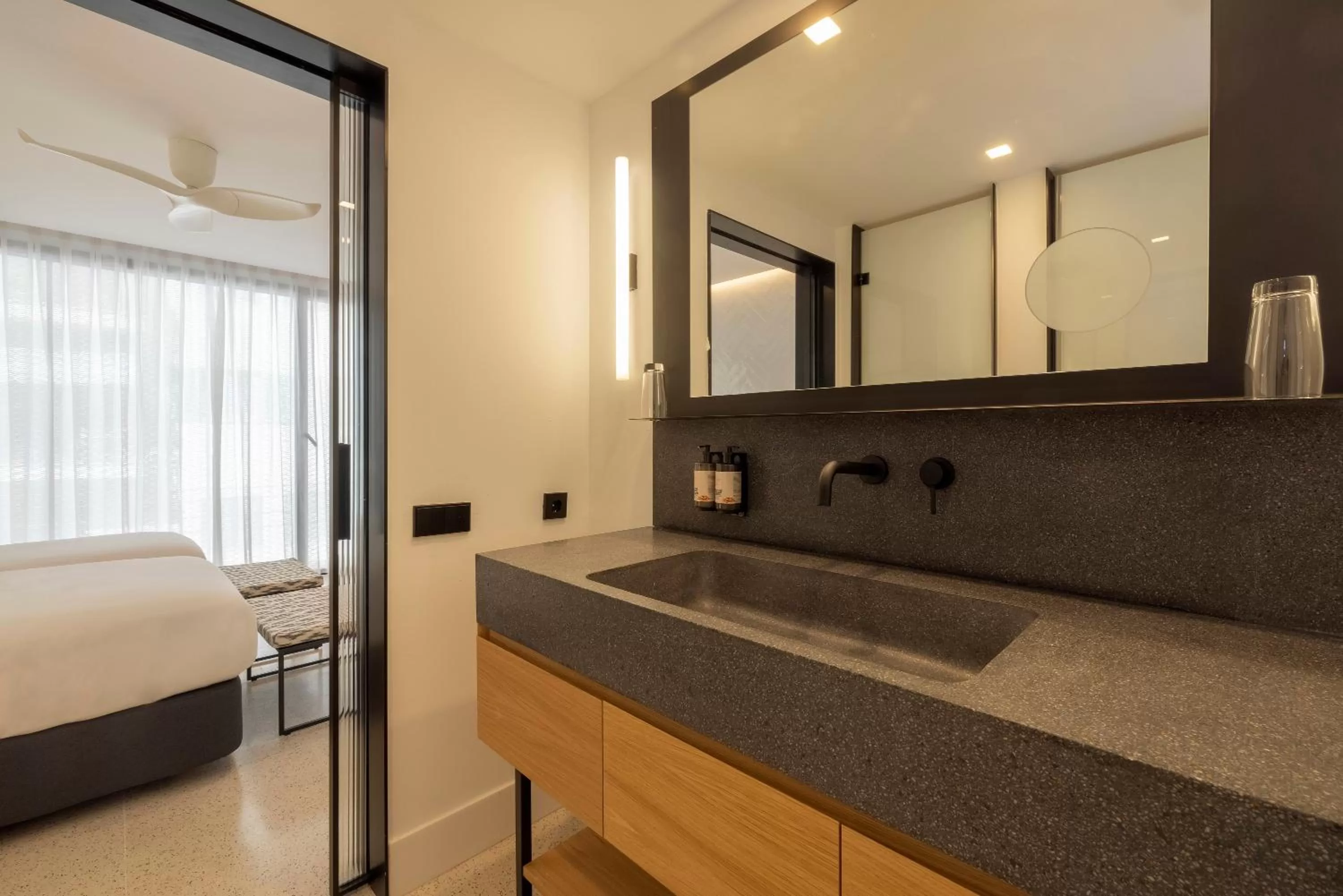 fireplace, Bed in HM Palma Blanc