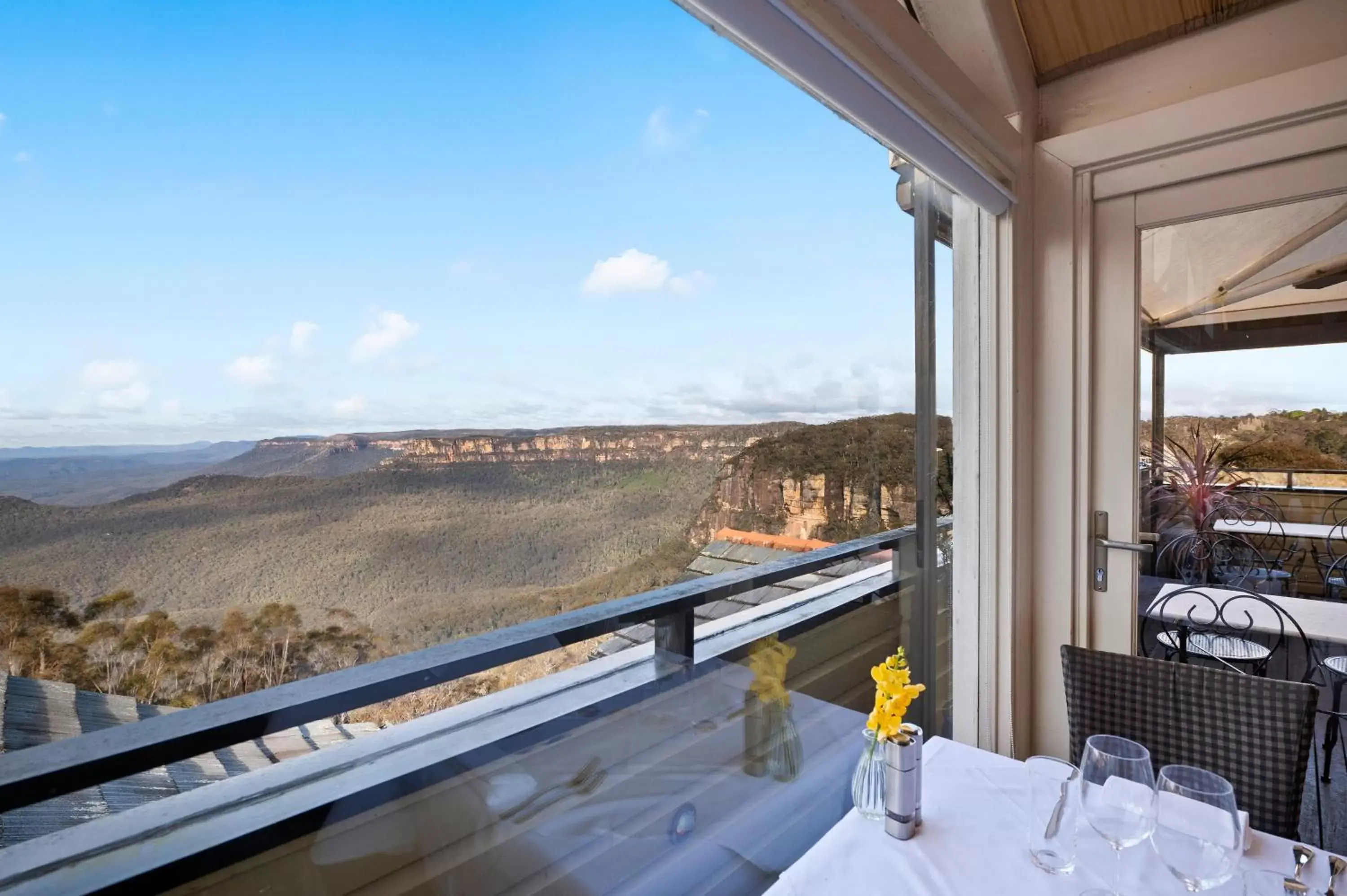 Restaurant/places to eat, Mountain View in Echoes Boutique Hotel & Restaurant Blue Mountains