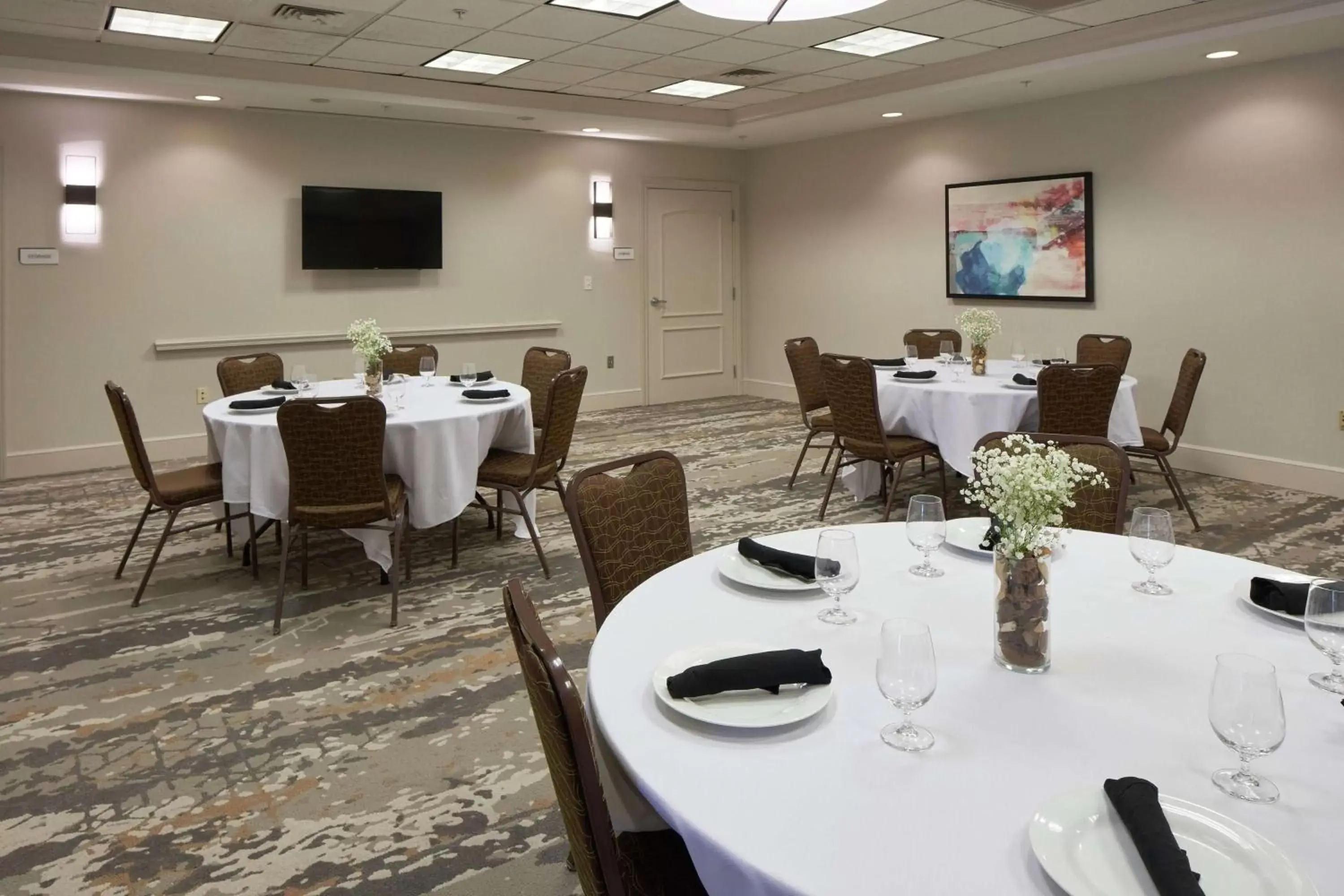 Meeting/conference room, Restaurant/Places to Eat in Hilton Garden Inn Evansville