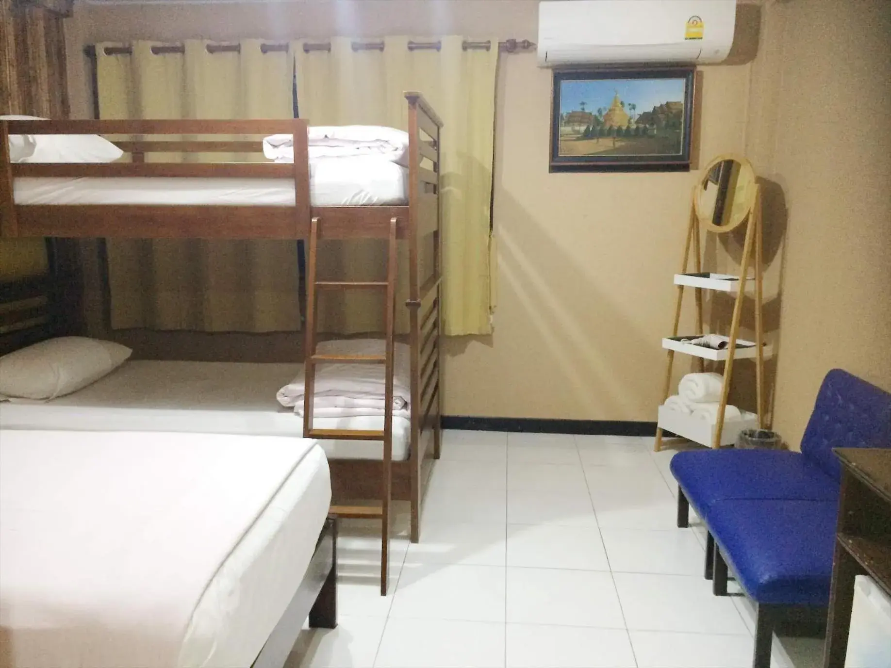 Bunk Bed in Changpuak Hotel
